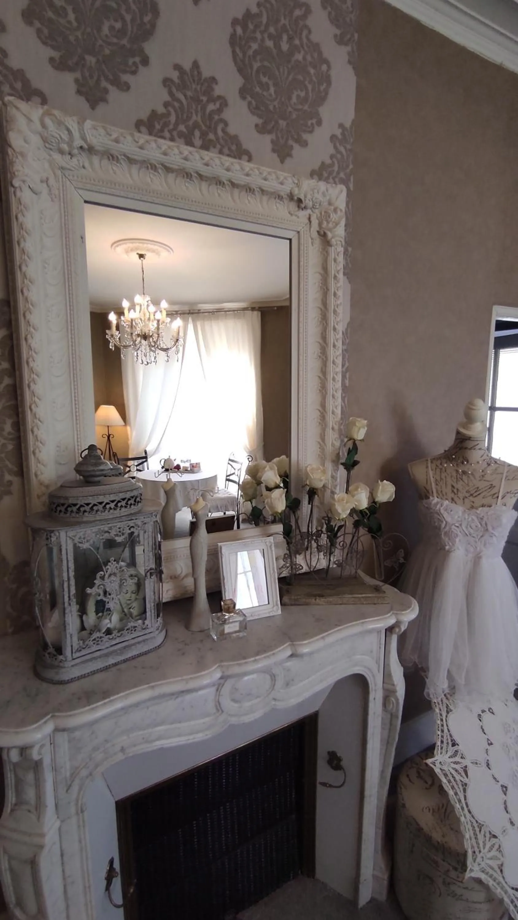 Photo of the whole room in La Clef Dort