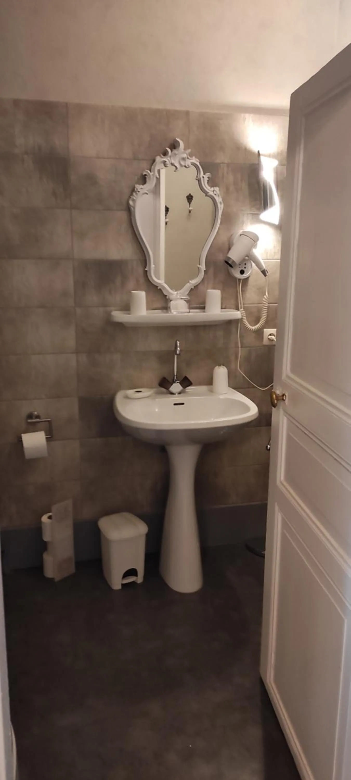 Bathroom in La Clef Dort