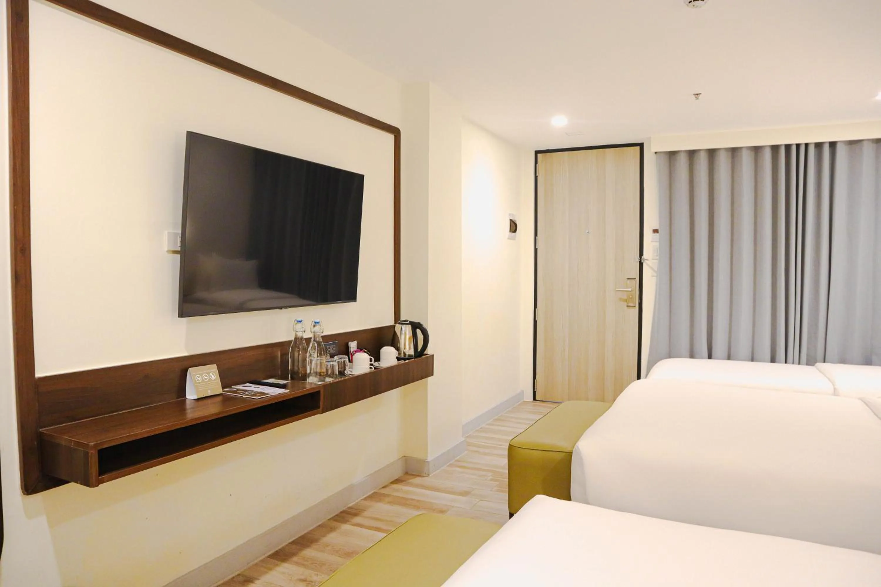 TV and multimedia, Bed in Mandarin Nest Boracay