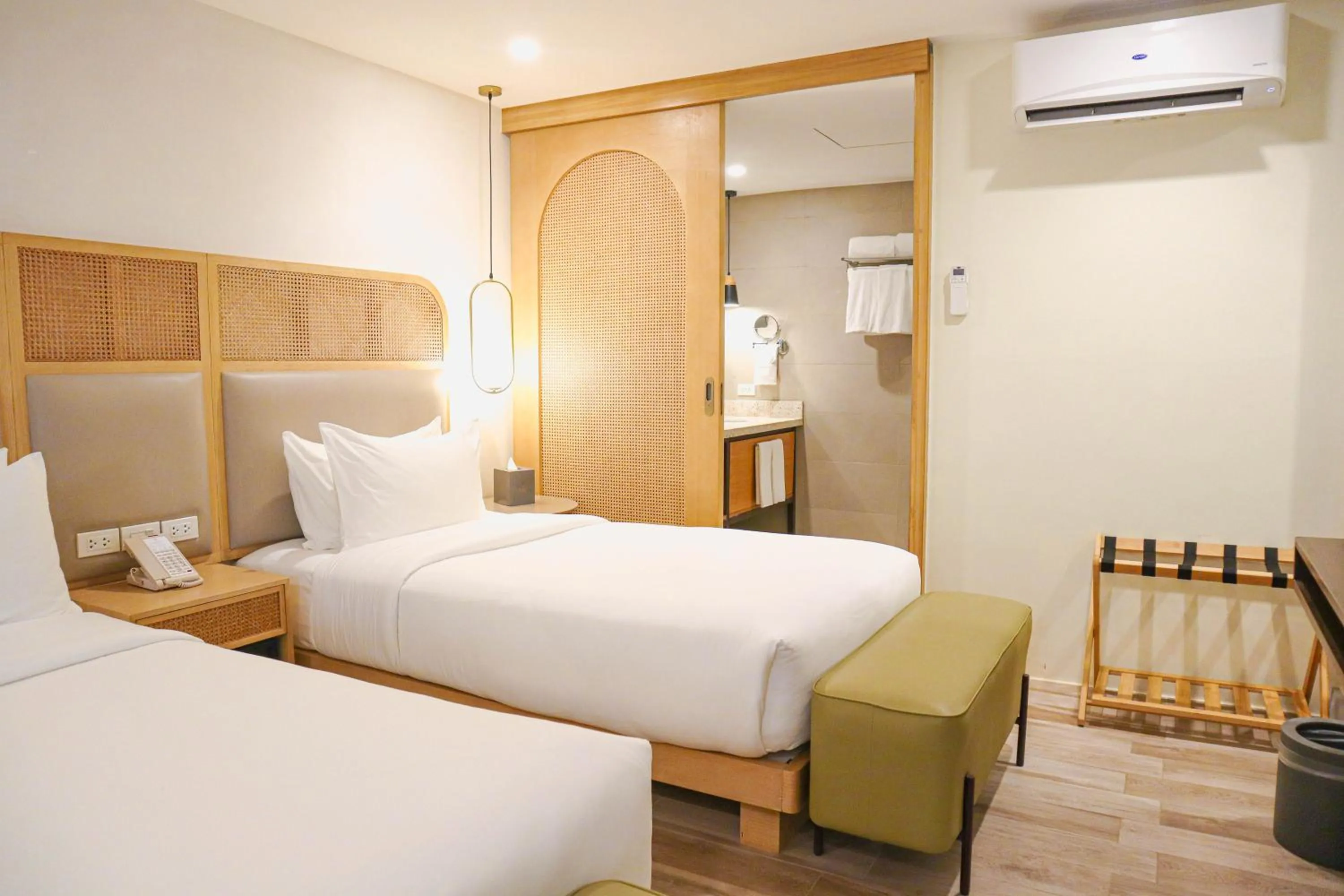 Bed in Mandarin Nest Boracay