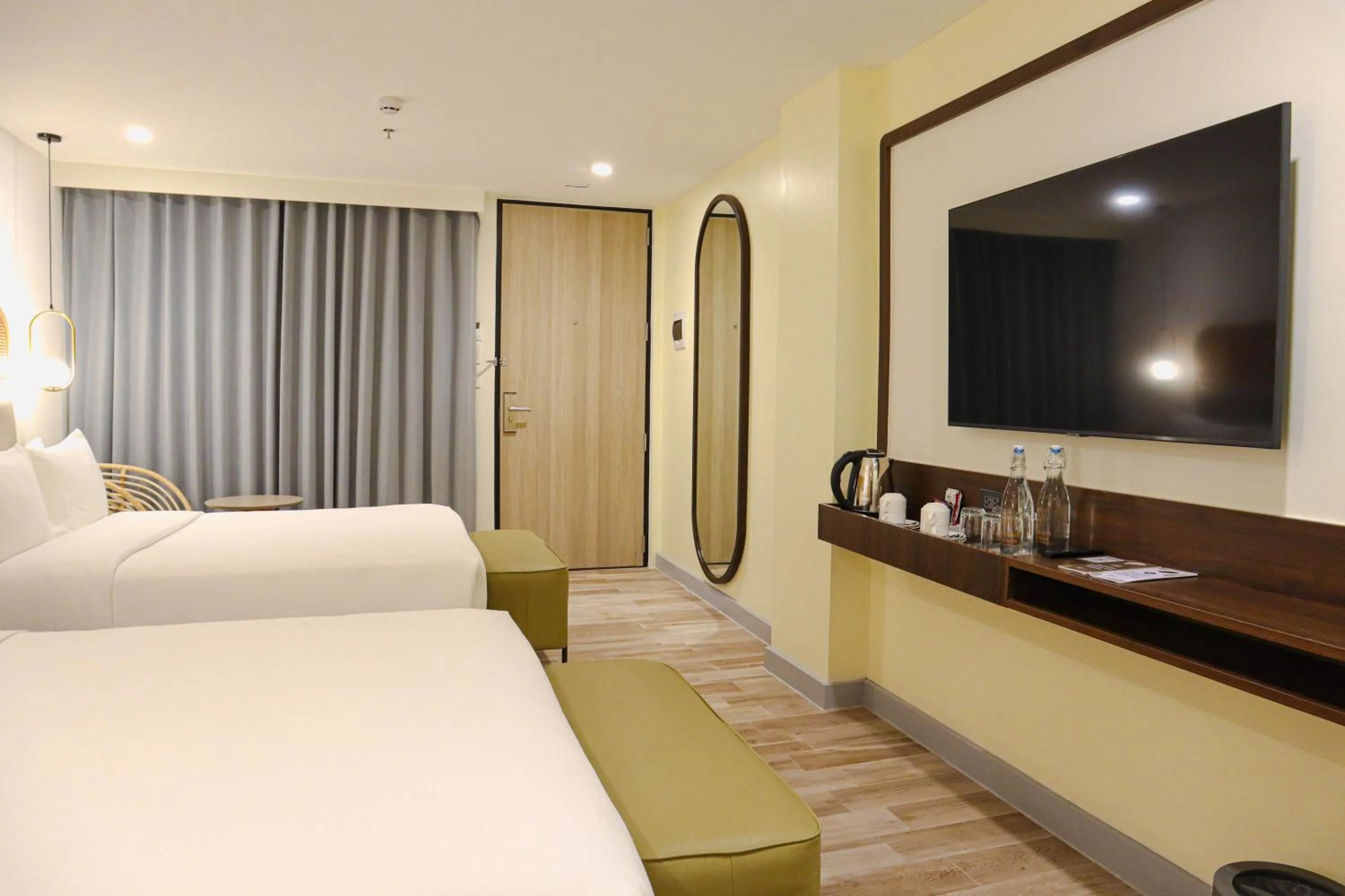 Bedroom, Bed in Mandarin Nest Boracay