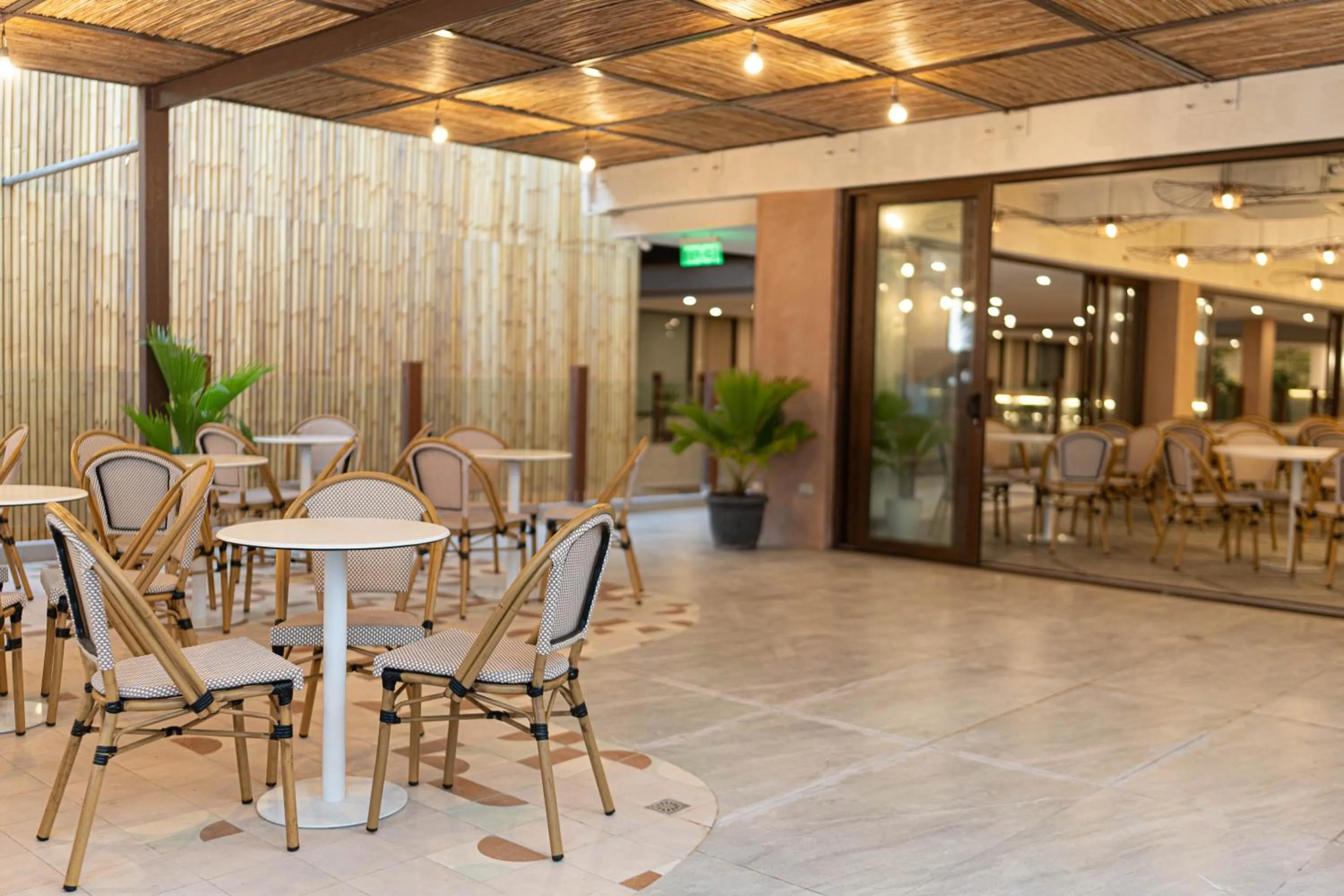 Restaurant/places to eat in Mandarin Nest Boracay