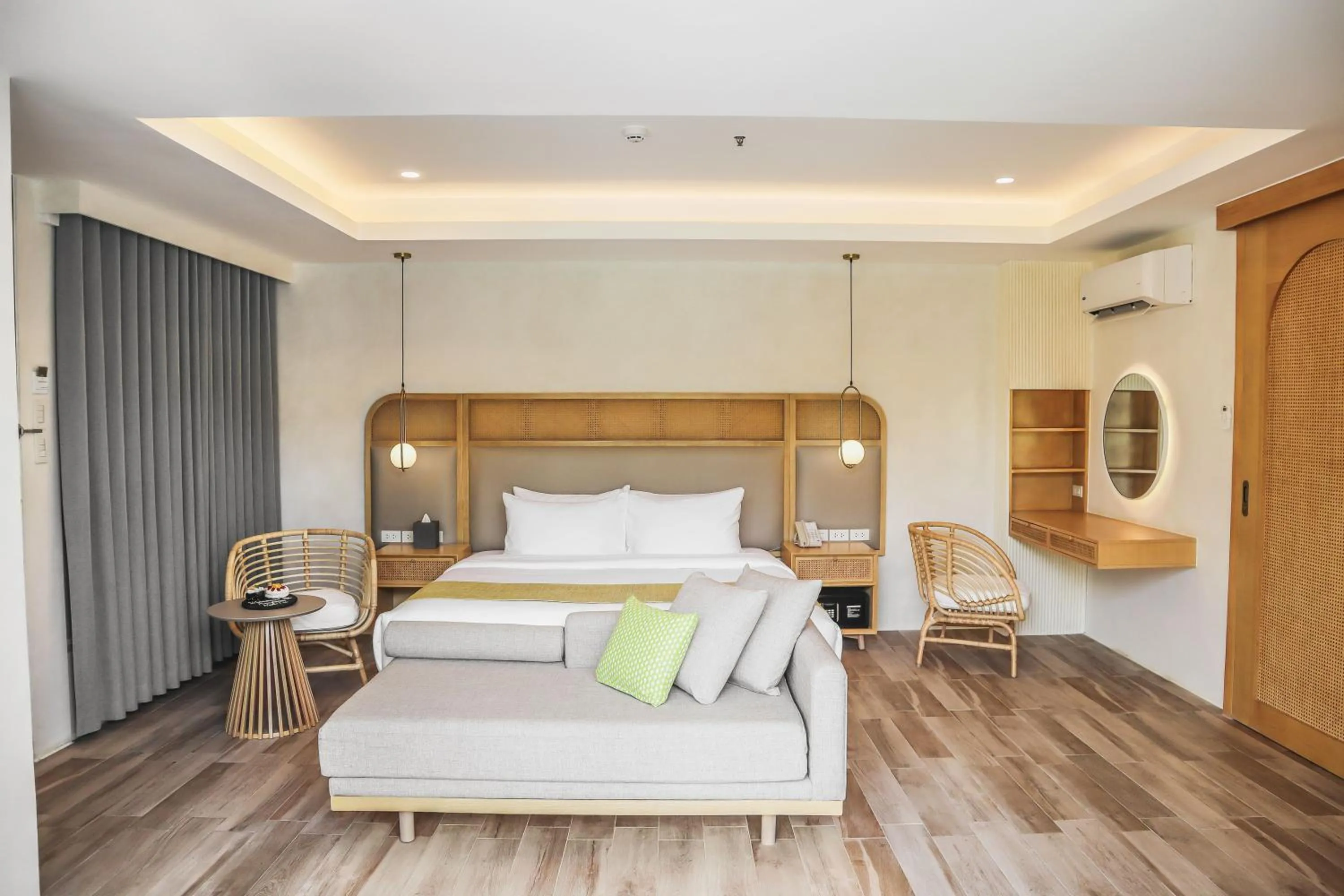 Bedroom, Bed in Mandarin Nest Boracay