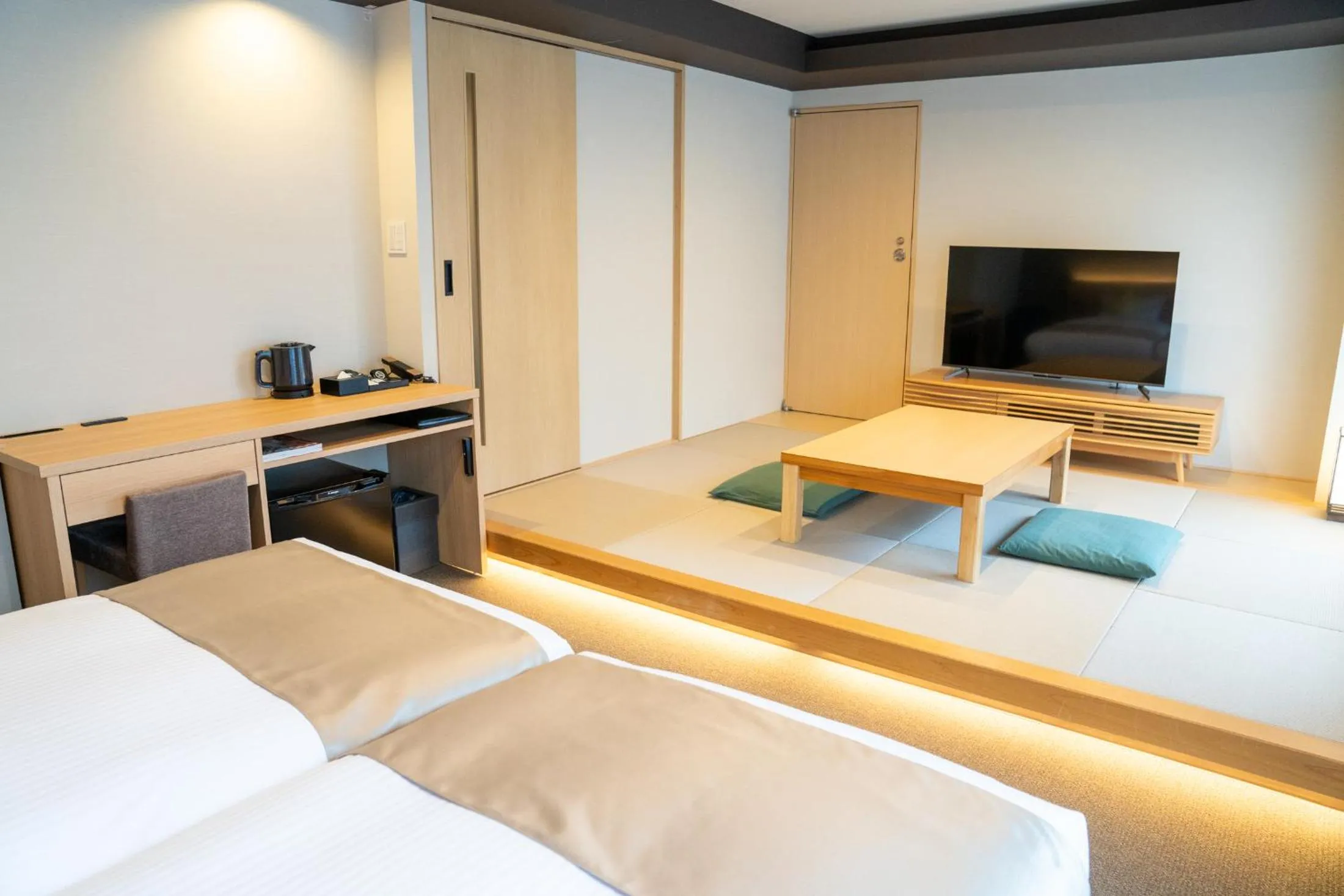 Bed in Tabist kiki HOTEL KYOTO Gojo Karasuma