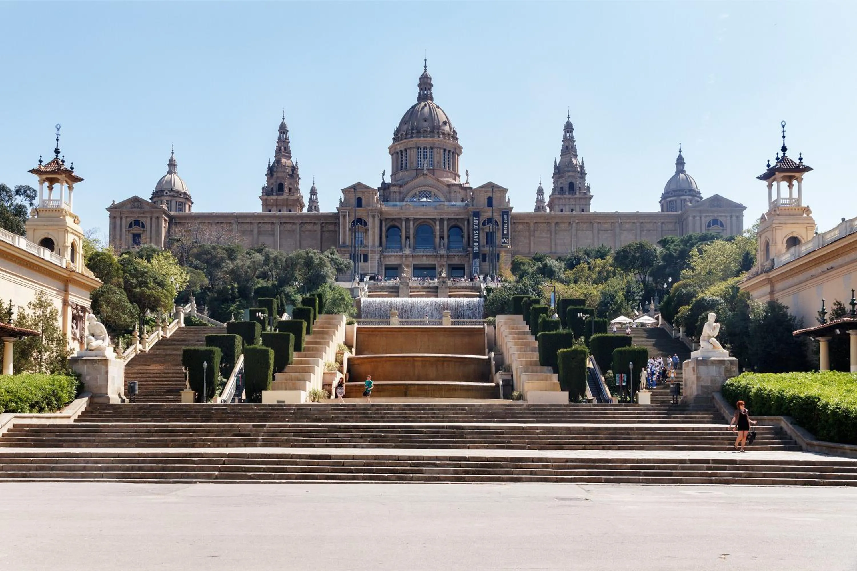 Area and facilities in Feelathome Plaza Apartments