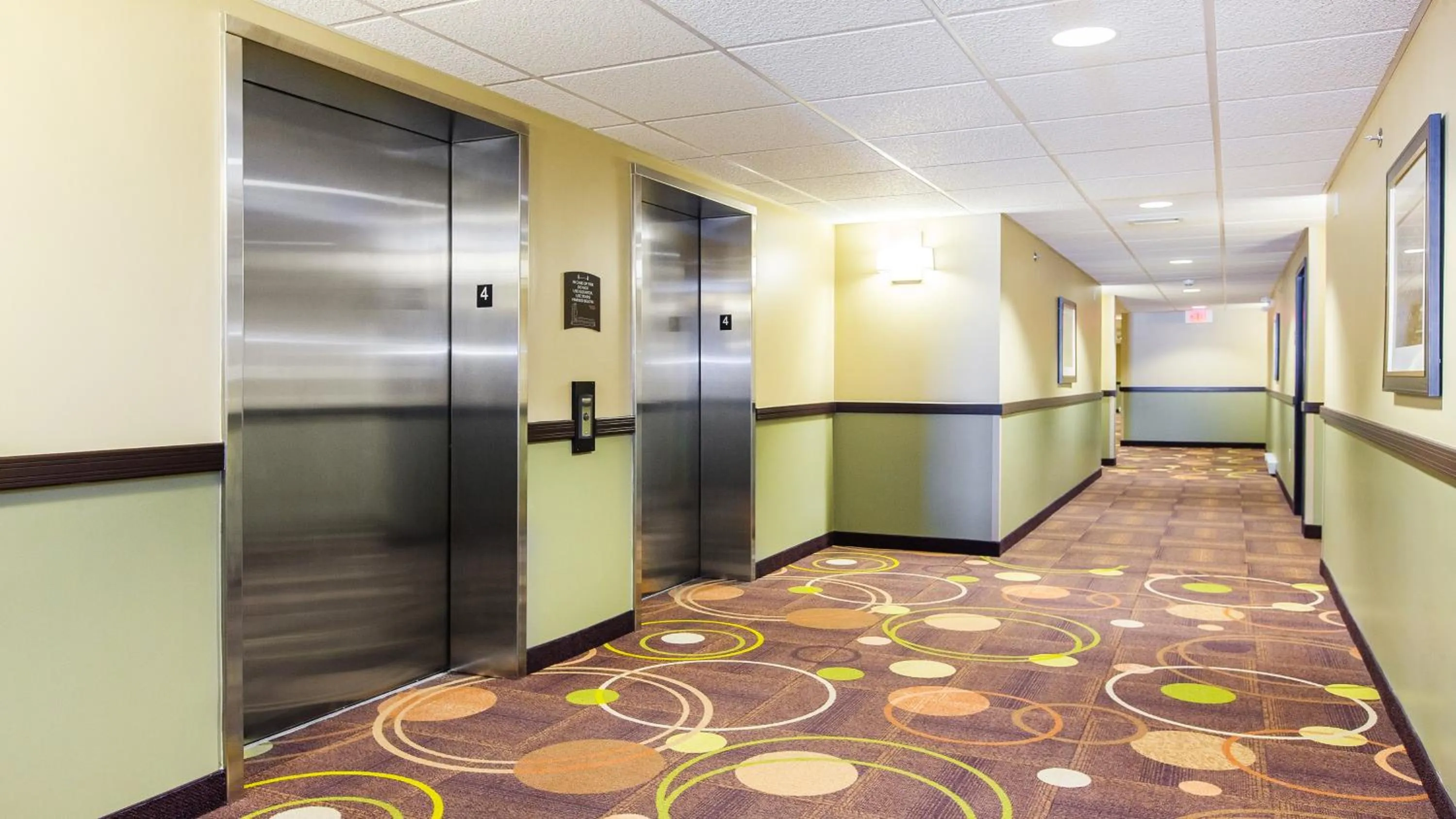 Lobby or reception in Staybridge Suites West Edmonton by IHG