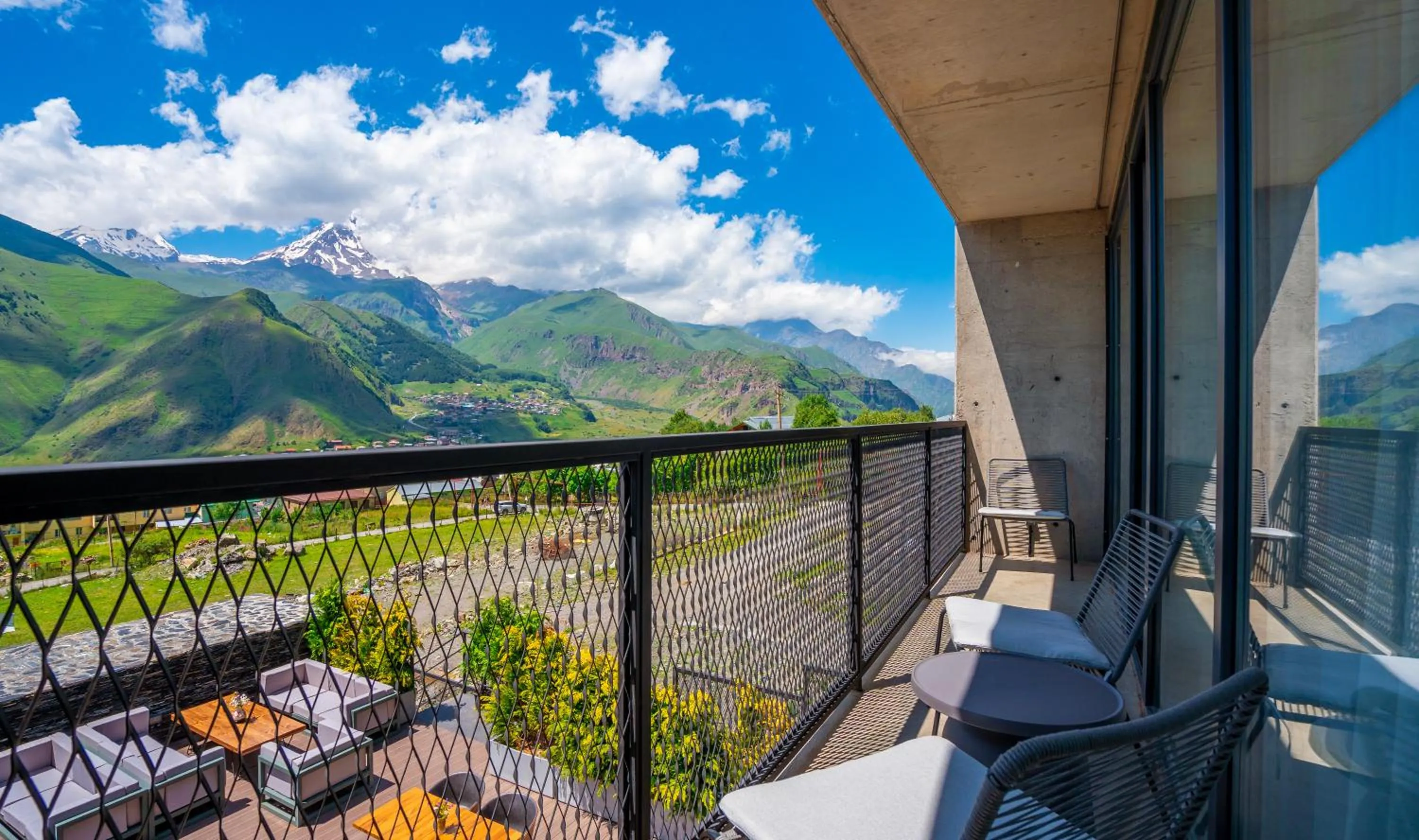 Balcony/Terrace in Step Inn - Kazbegi