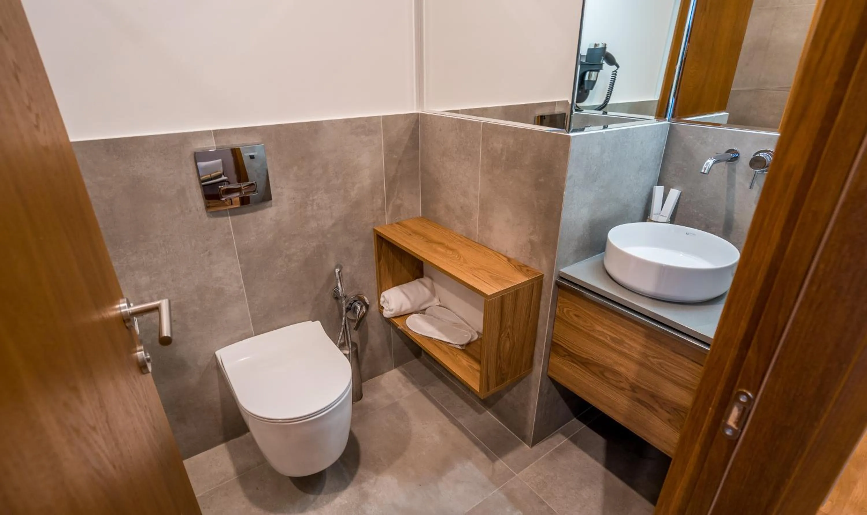 Toilet in Step Inn - Kazbegi