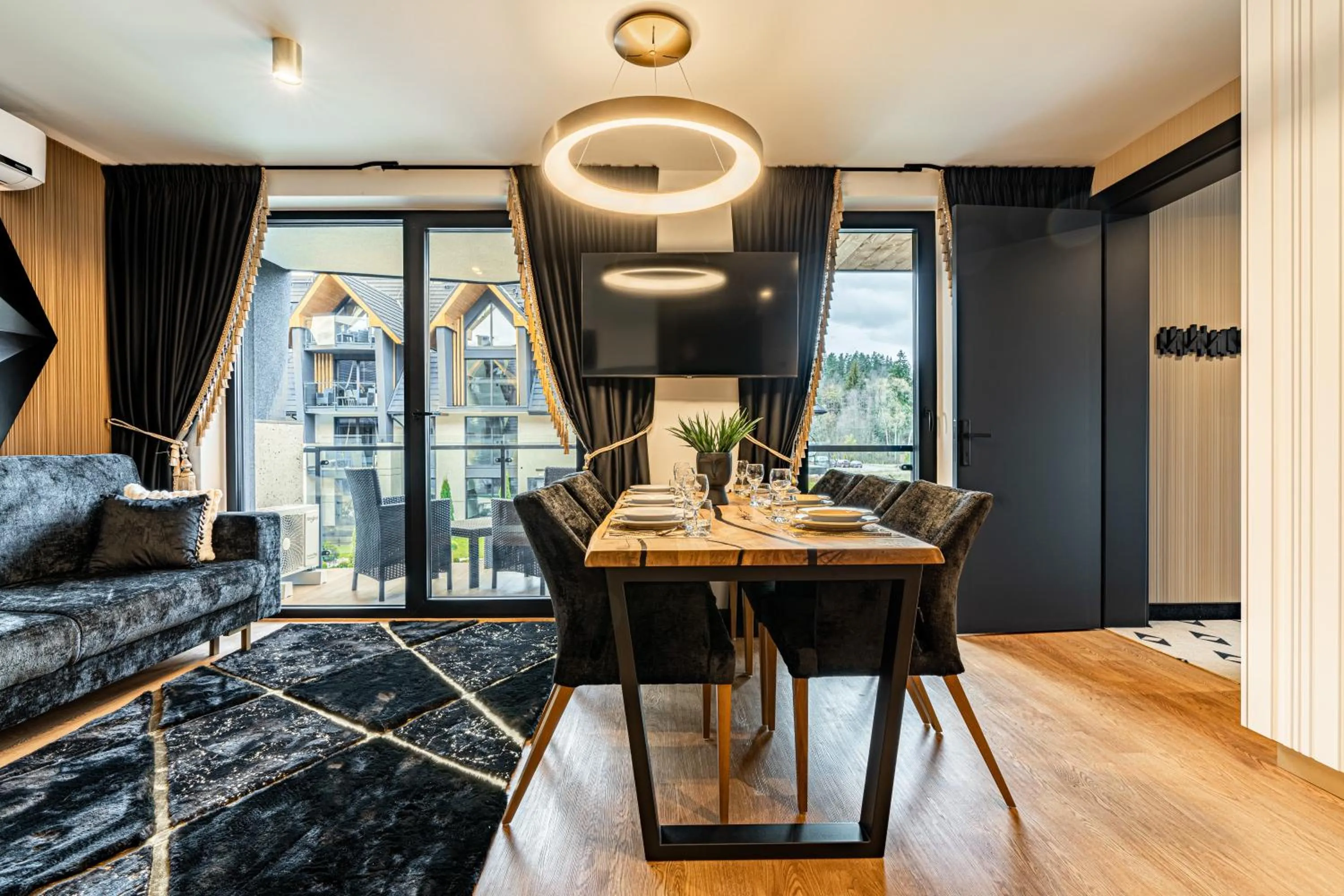 TV and multimedia in Aparthotel Diamond SPA Aqua