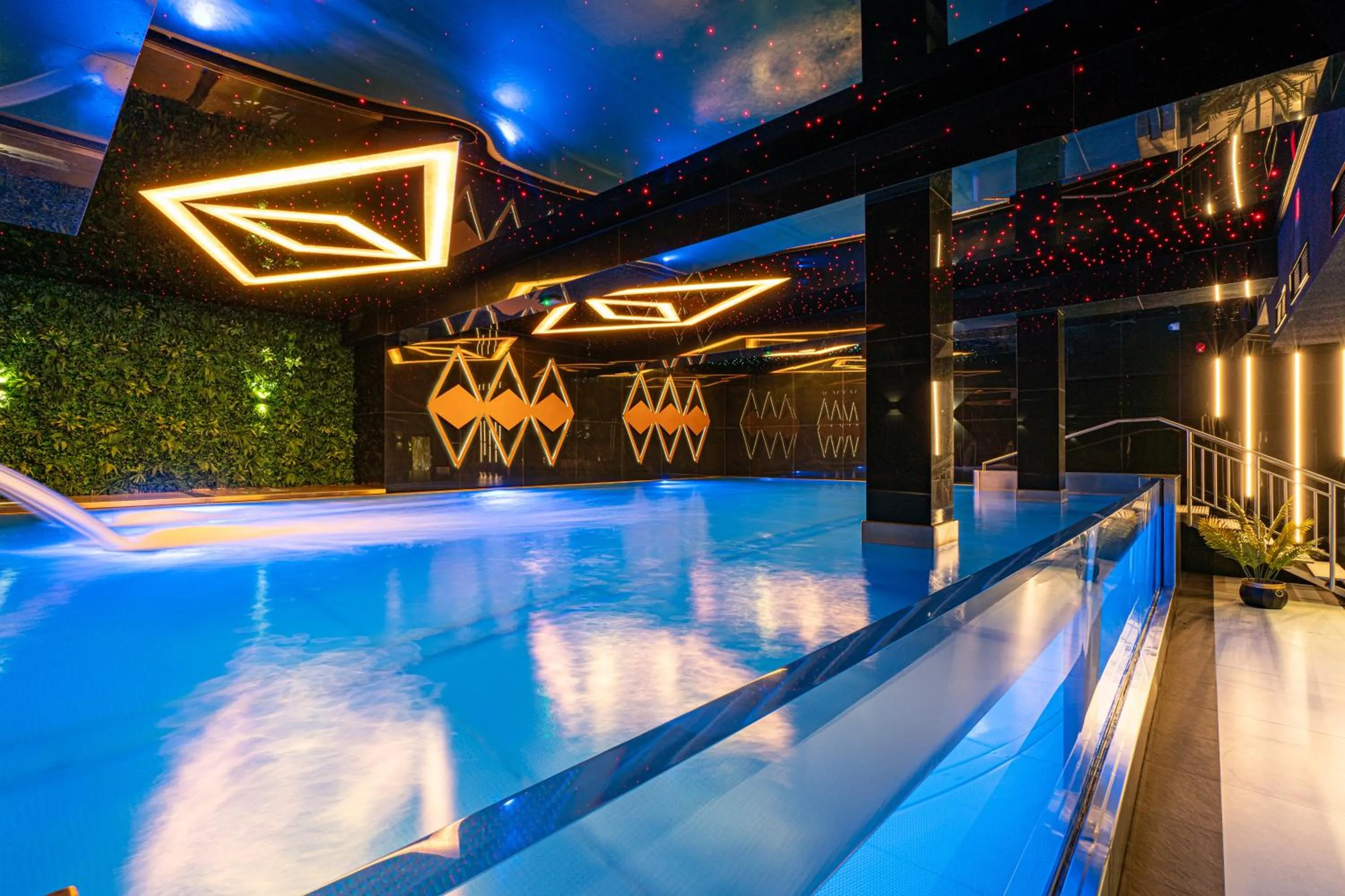 Pool view in Aparthotel Diamond SPA Aqua