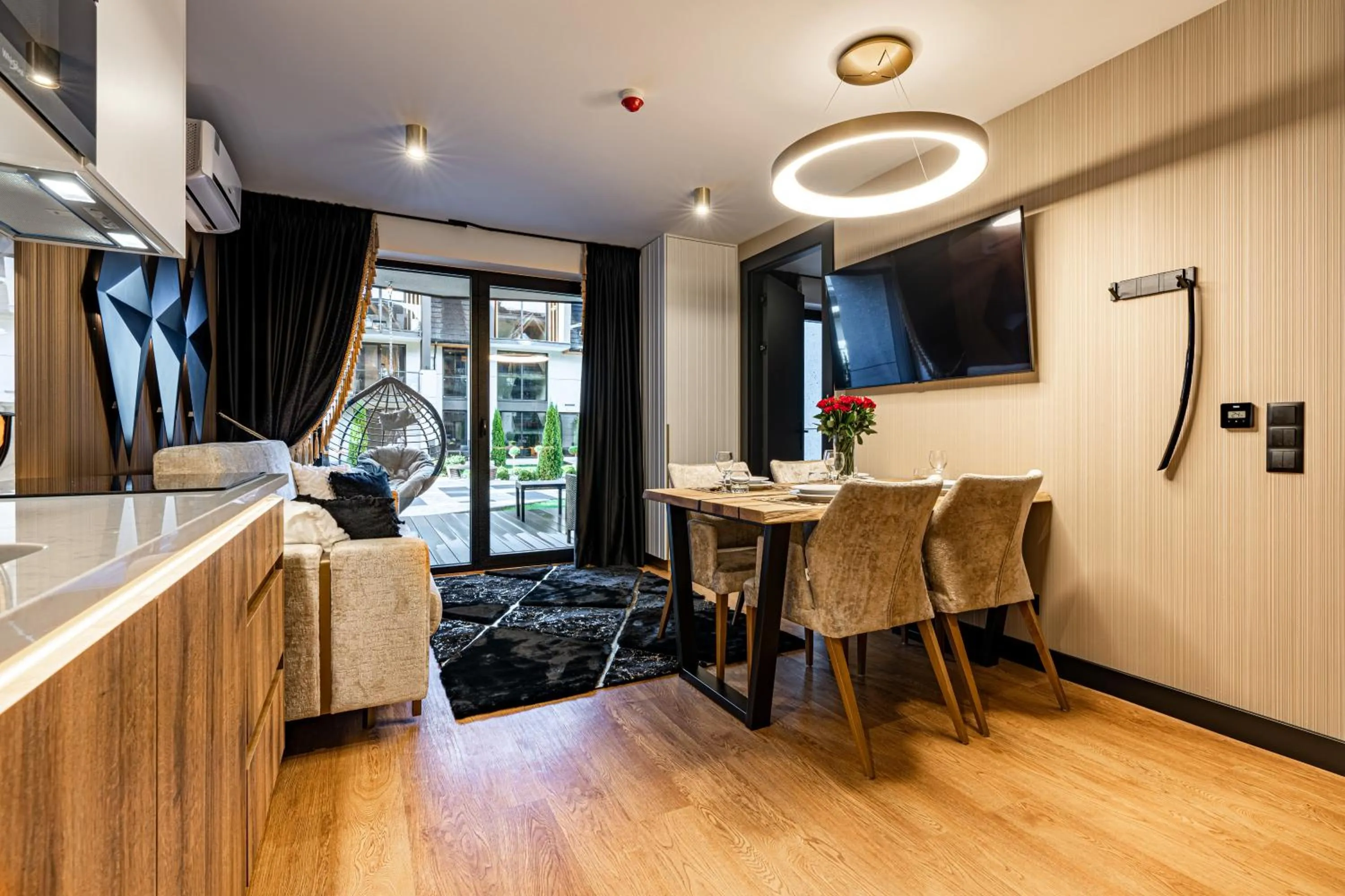 TV and multimedia in Aparthotel Diamond SPA Aqua