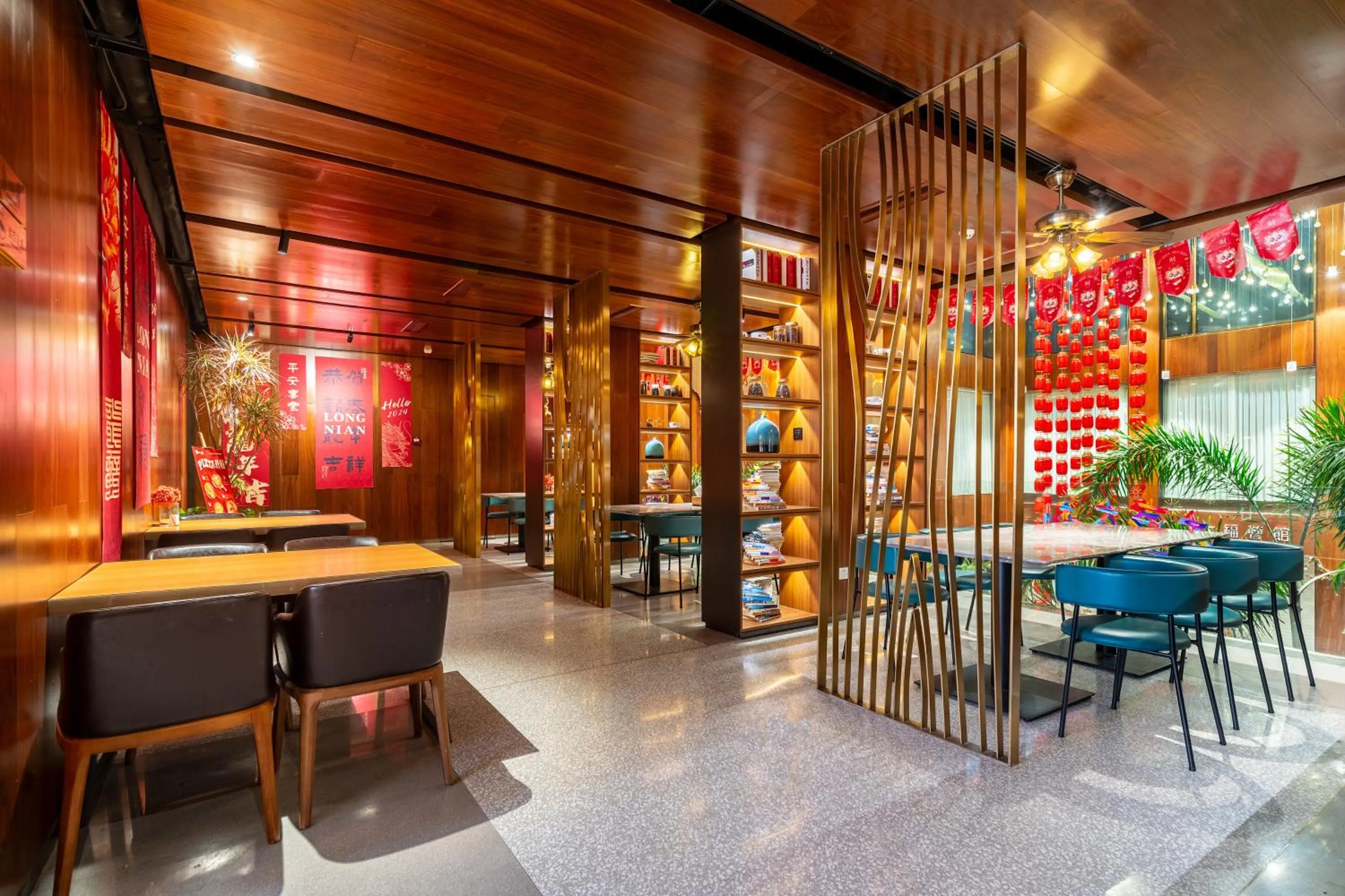 Restaurant/places to eat in Hyatt Place Linyi People Square