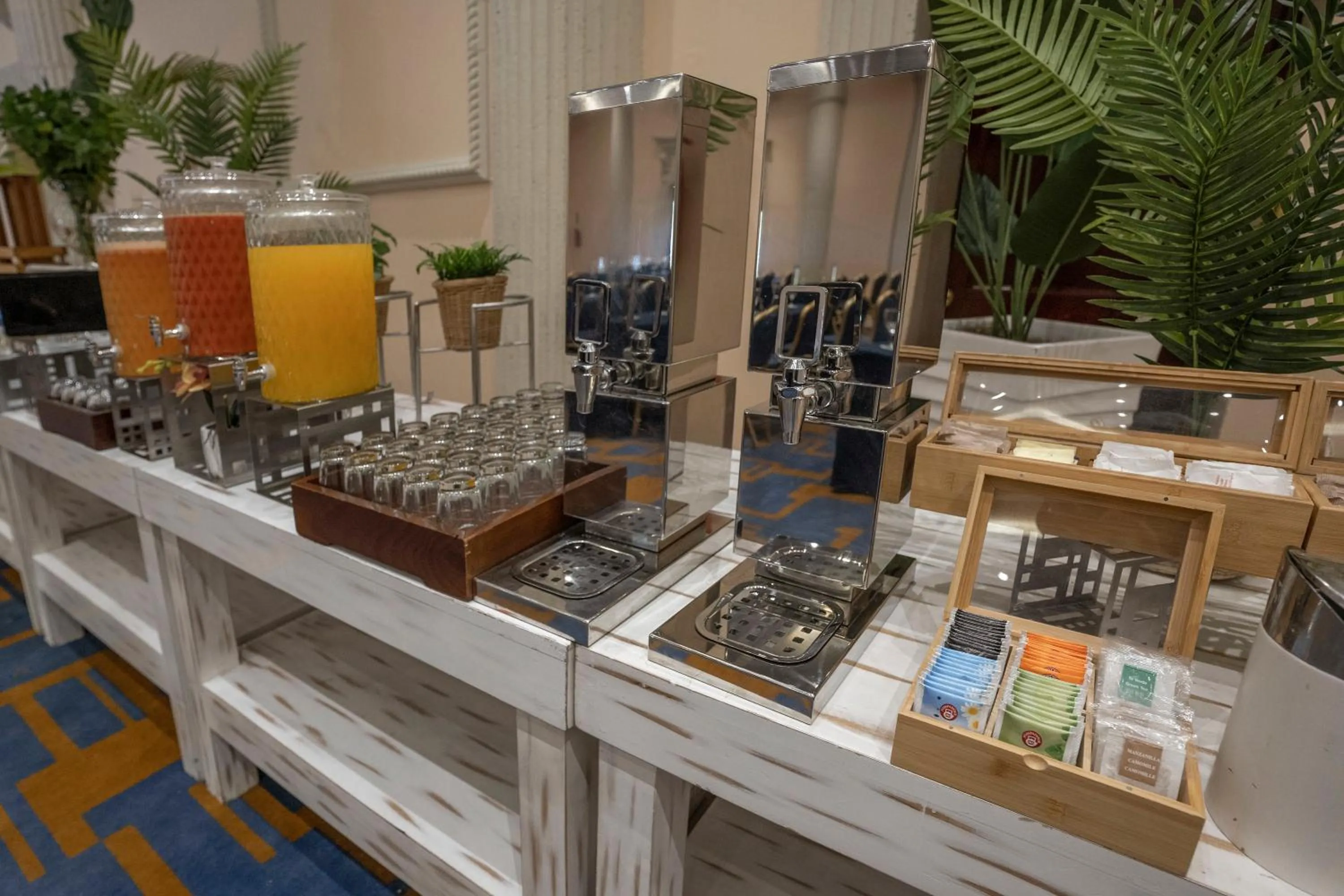 Meeting/conference room in Iberostar Waves Costa Dorada - All Inclusive