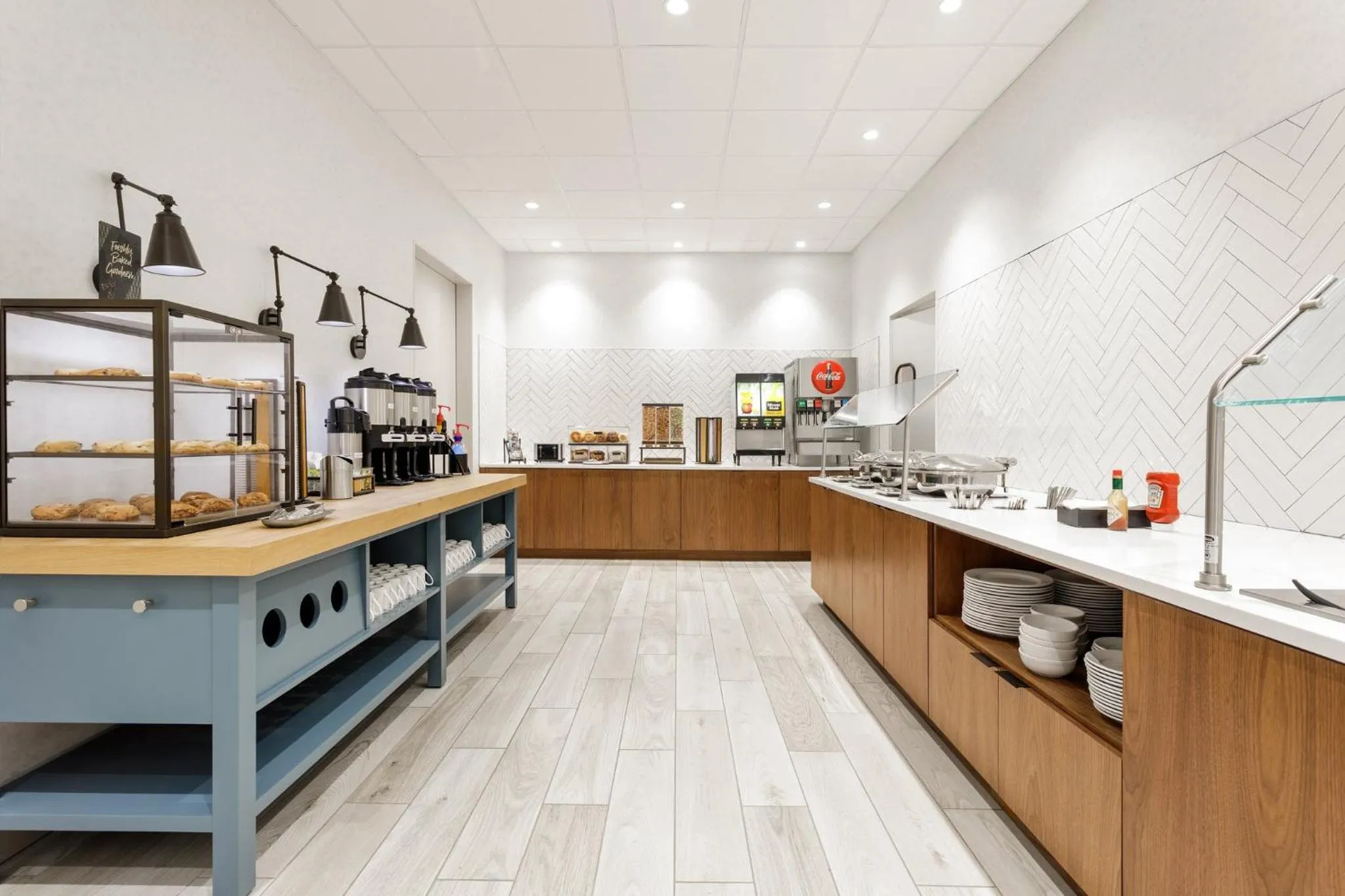 Breakfast in Staybridge Suites Winter Haven - Auburndale