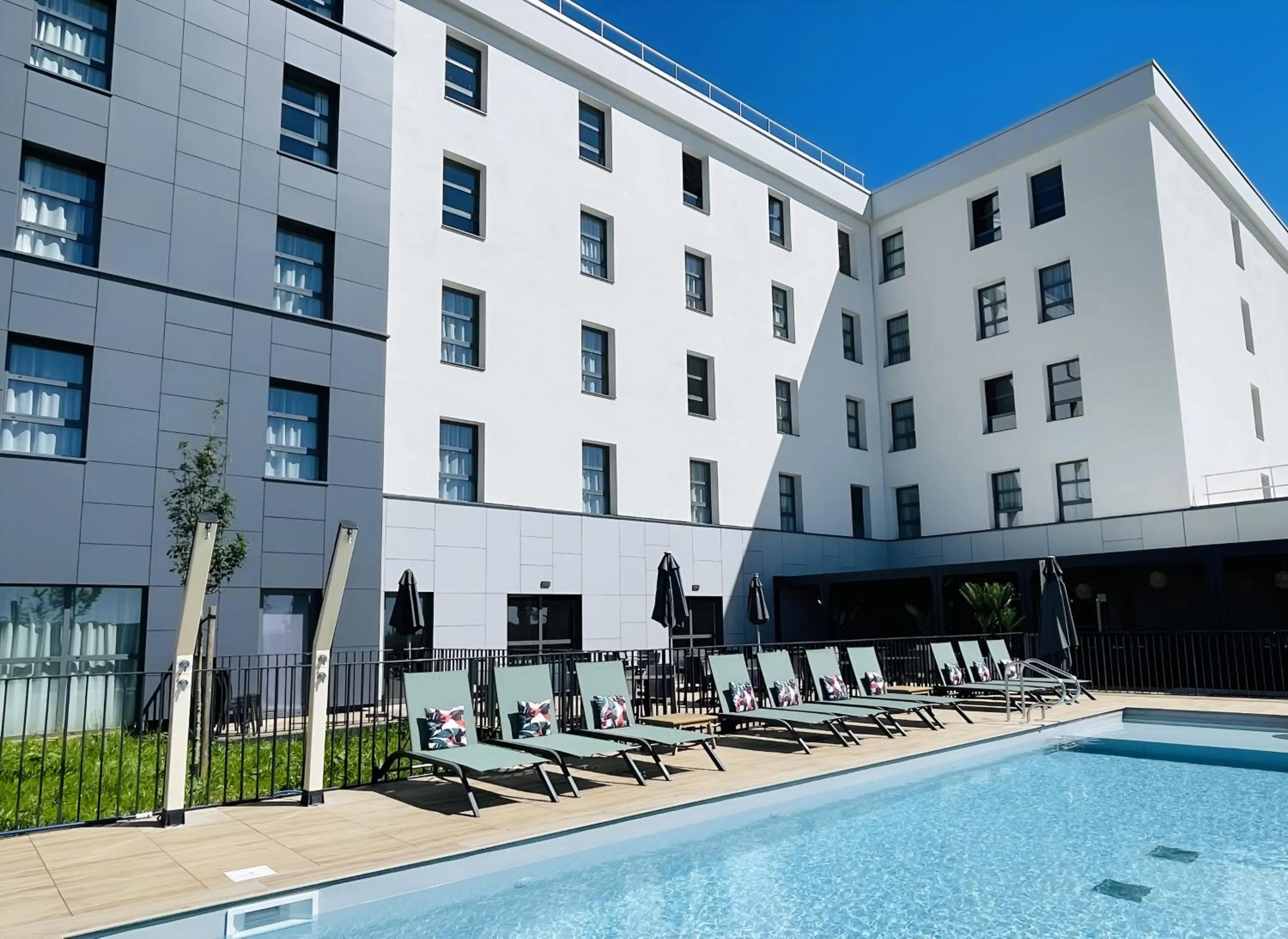 Property building in Holiday Inn Dijon Sud - Longvic by IHG