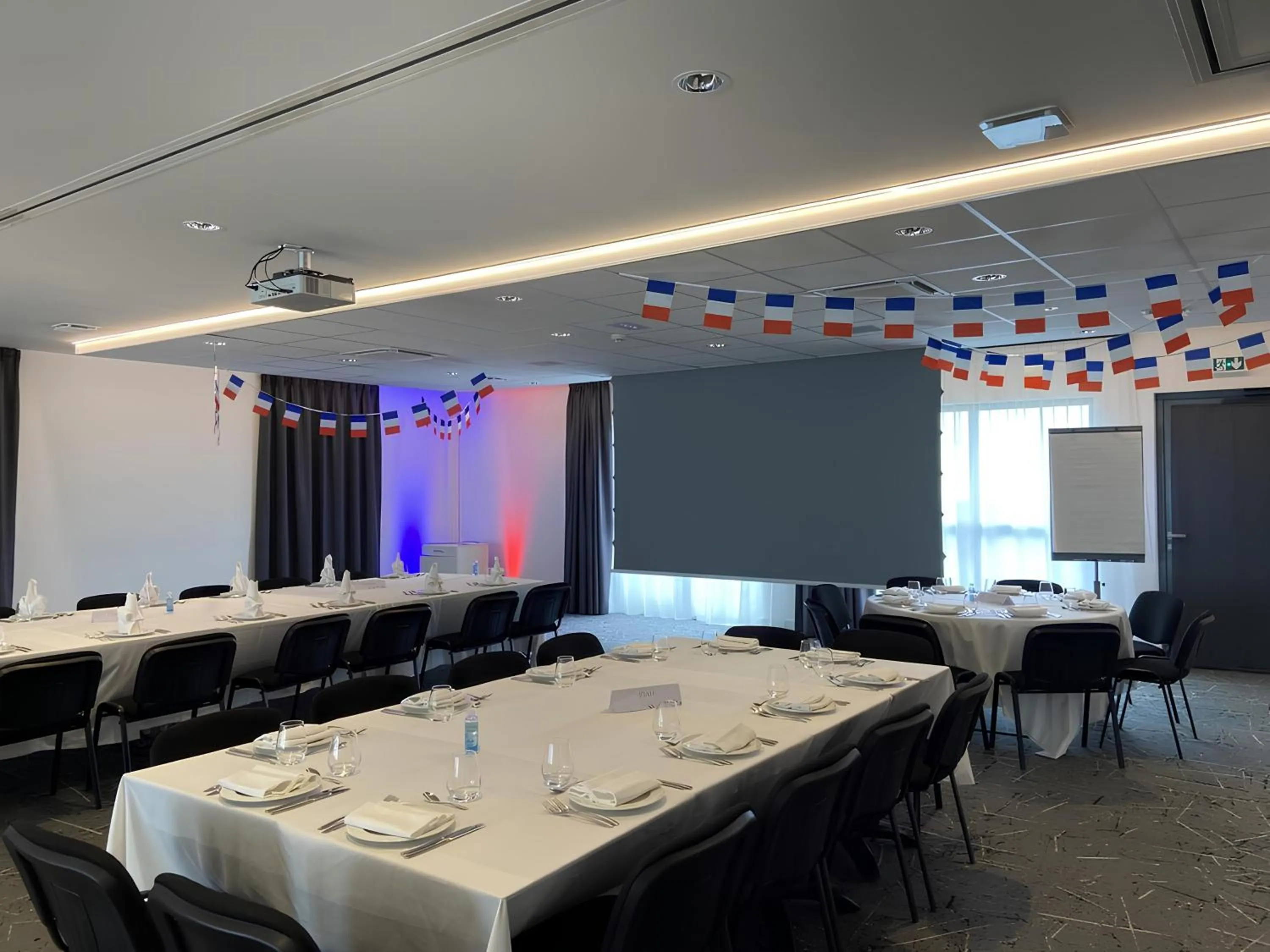 Meeting/conference room in Holiday Inn Dijon Sud - Longvic by IHG