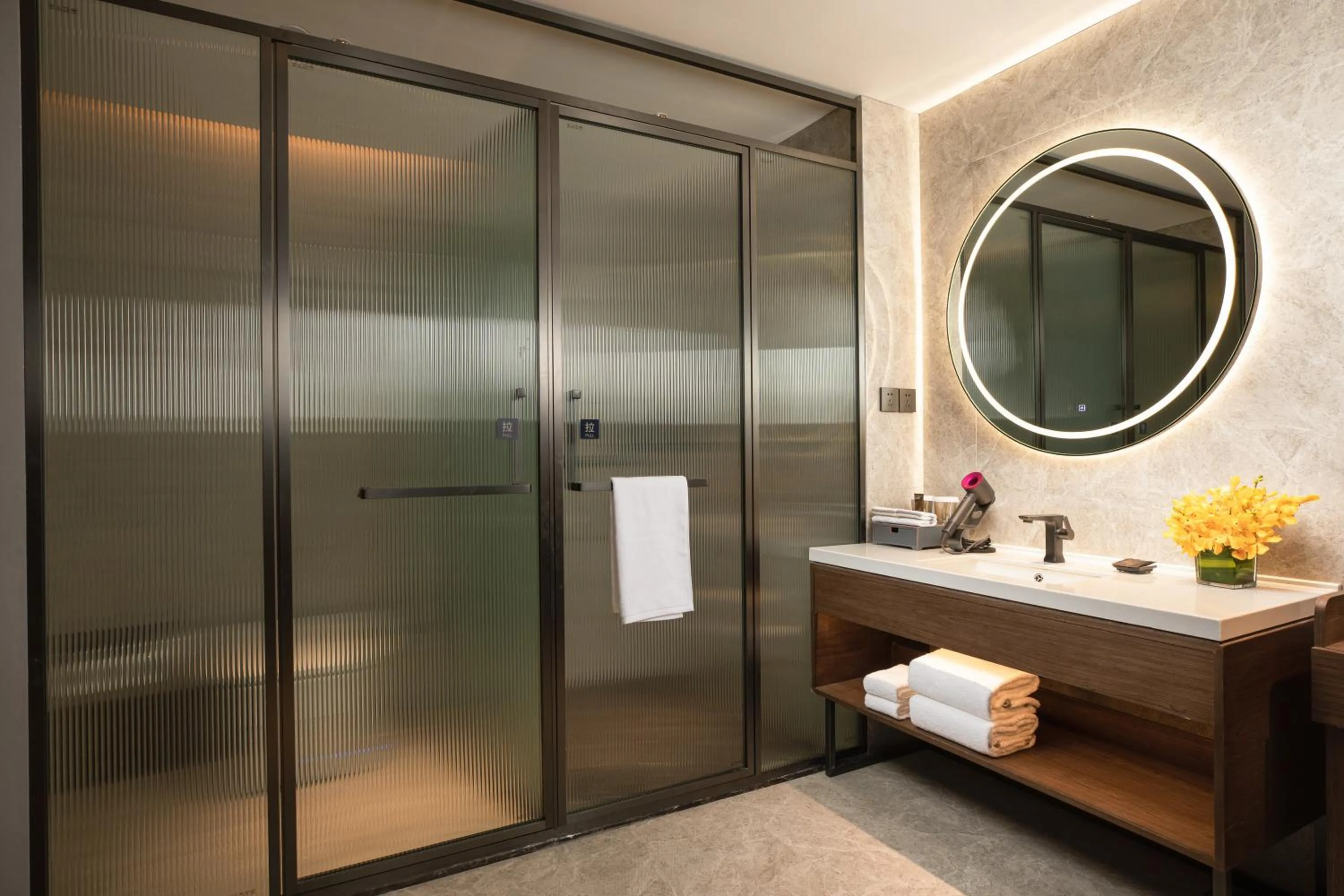 Shower in UrCove By Hyatt ShenZhen Futian Port