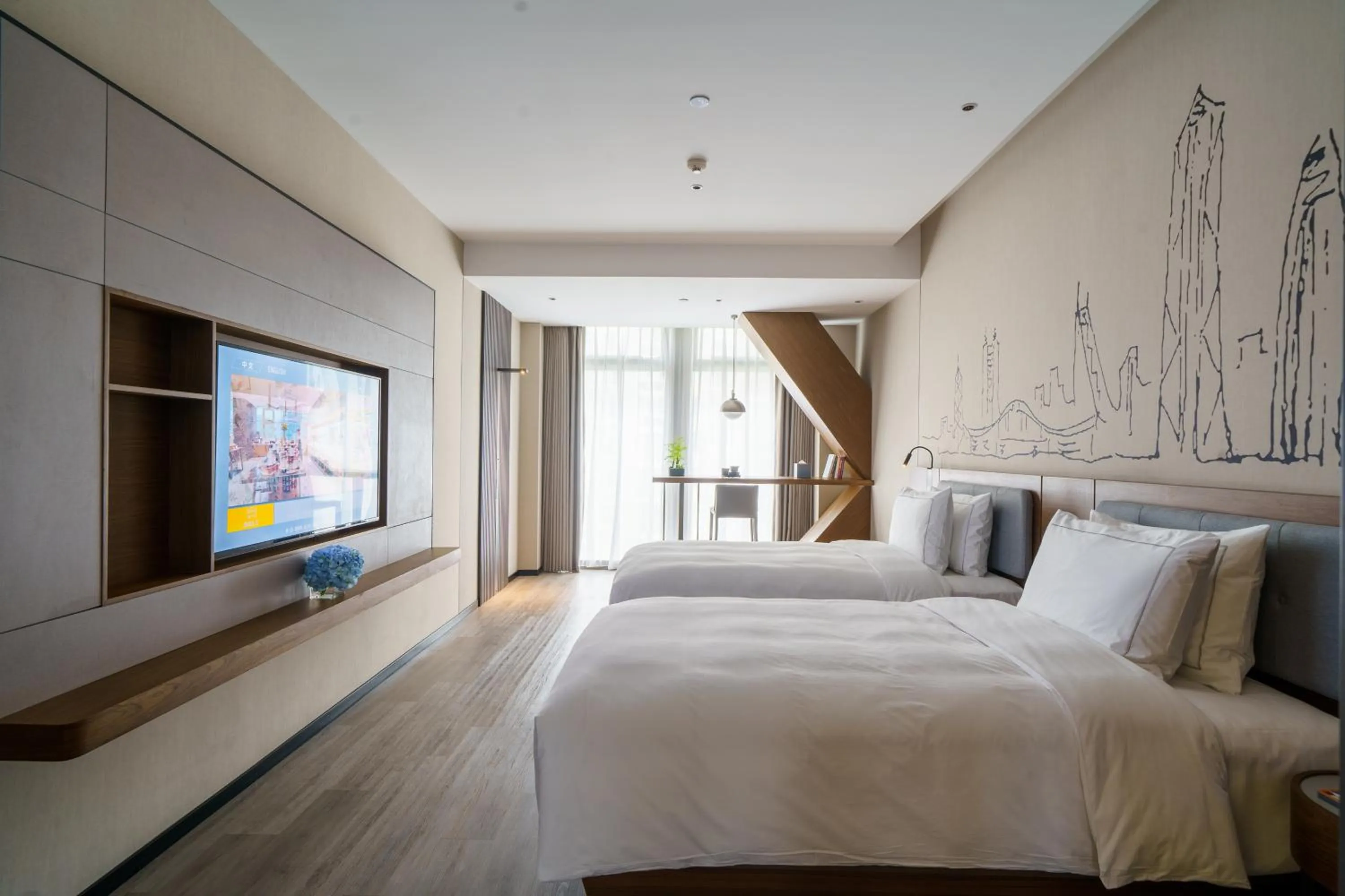 Photo of the whole room, Bed in UrCove by HYATT Futian CBD-毗邻福田站和星河COCO Park 尊享免费迷你吧