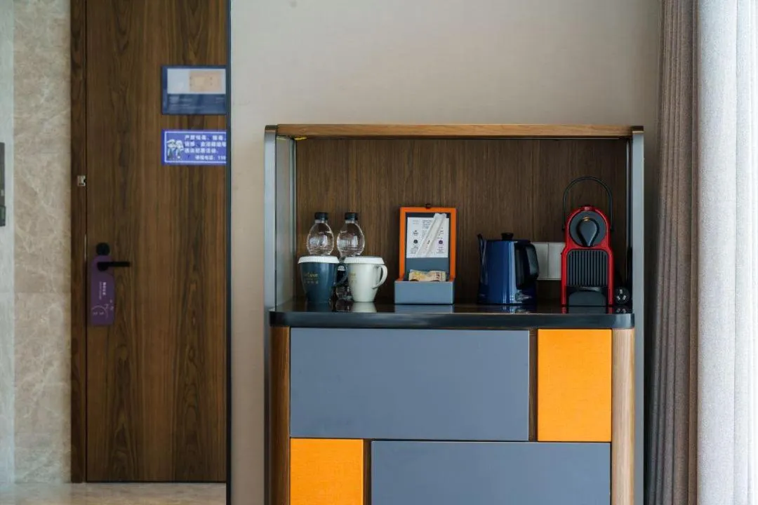 Coffee/tea facilities in UrCove by HYATT Futian CBD-毗邻福田站和星河COCO Park 尊享免费迷你吧
