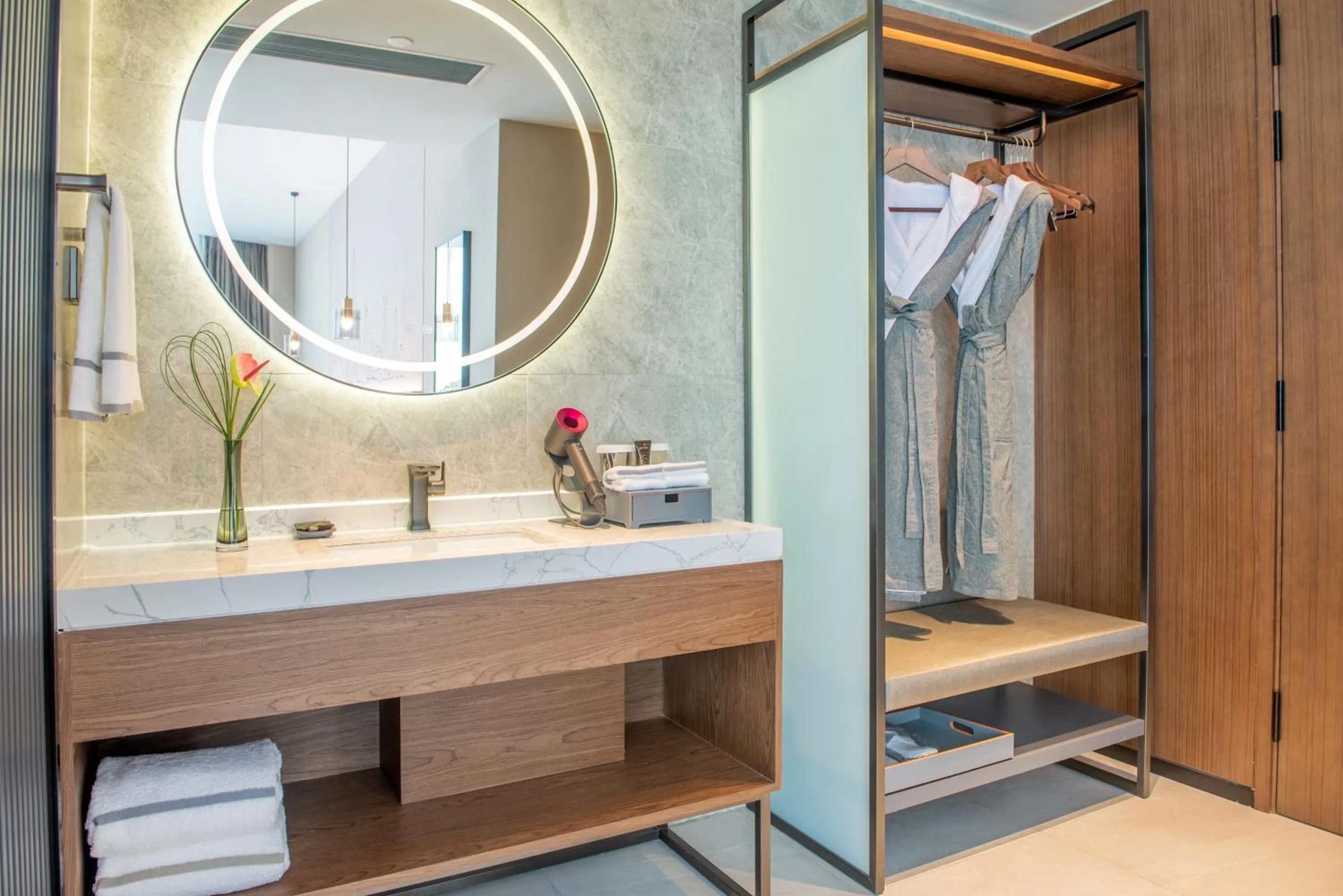 wardrobe in UrCove by HYATT Shenzhen Nanshan Science and Technology Park