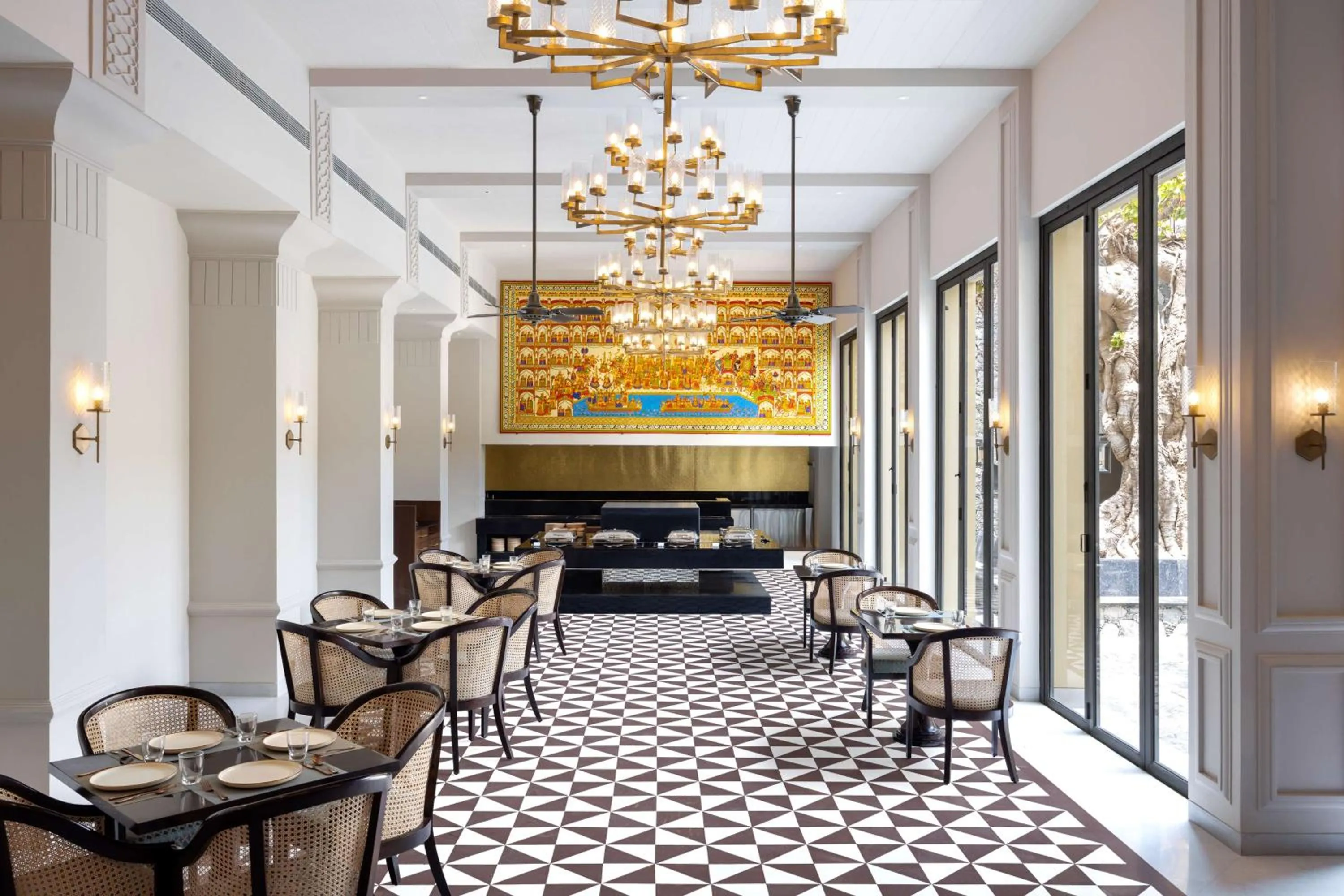 Restaurant/places to eat in Radisson Blu Resort Kumbhalgarh