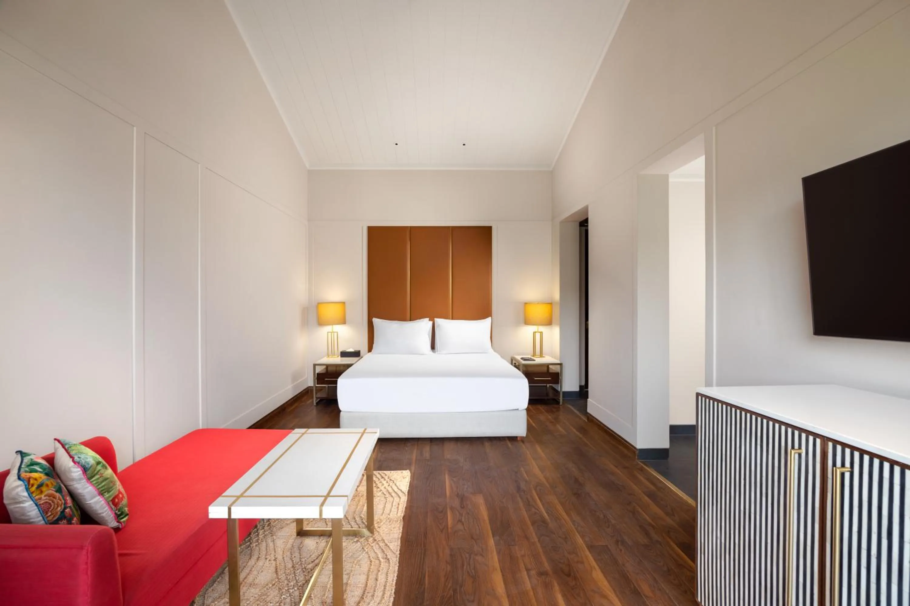 Bed in Radisson Blu Resort Kumbhalgarh