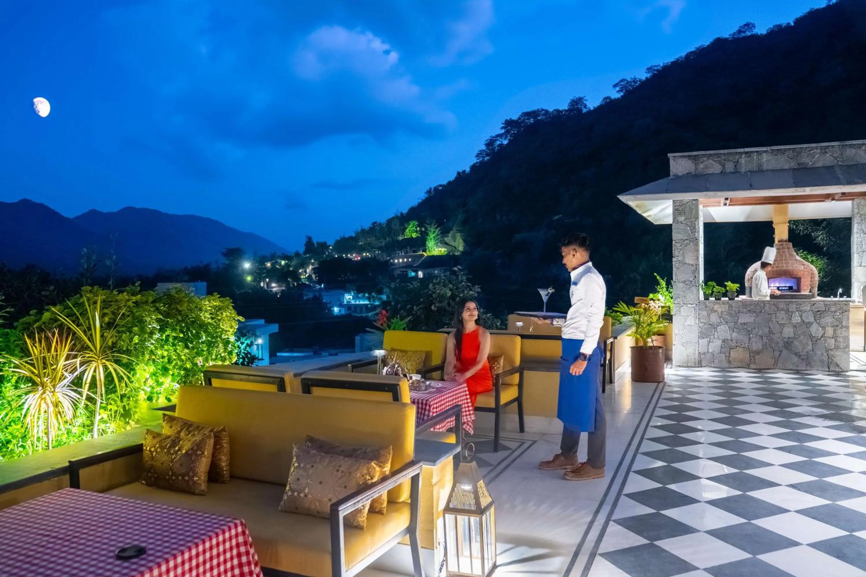 Restaurant/places to eat in Radisson Blu Resort Kumbhalgarh