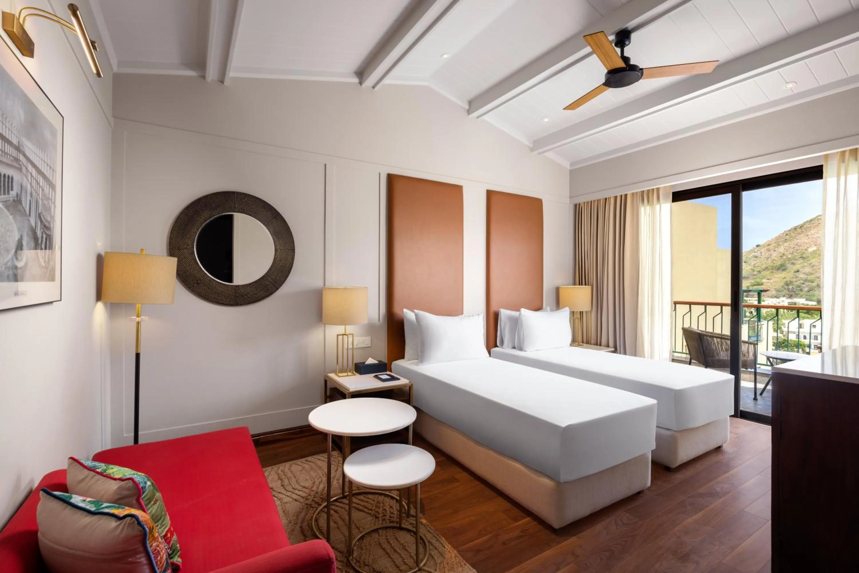 Bed in Radisson Blu Resort Kumbhalgarh