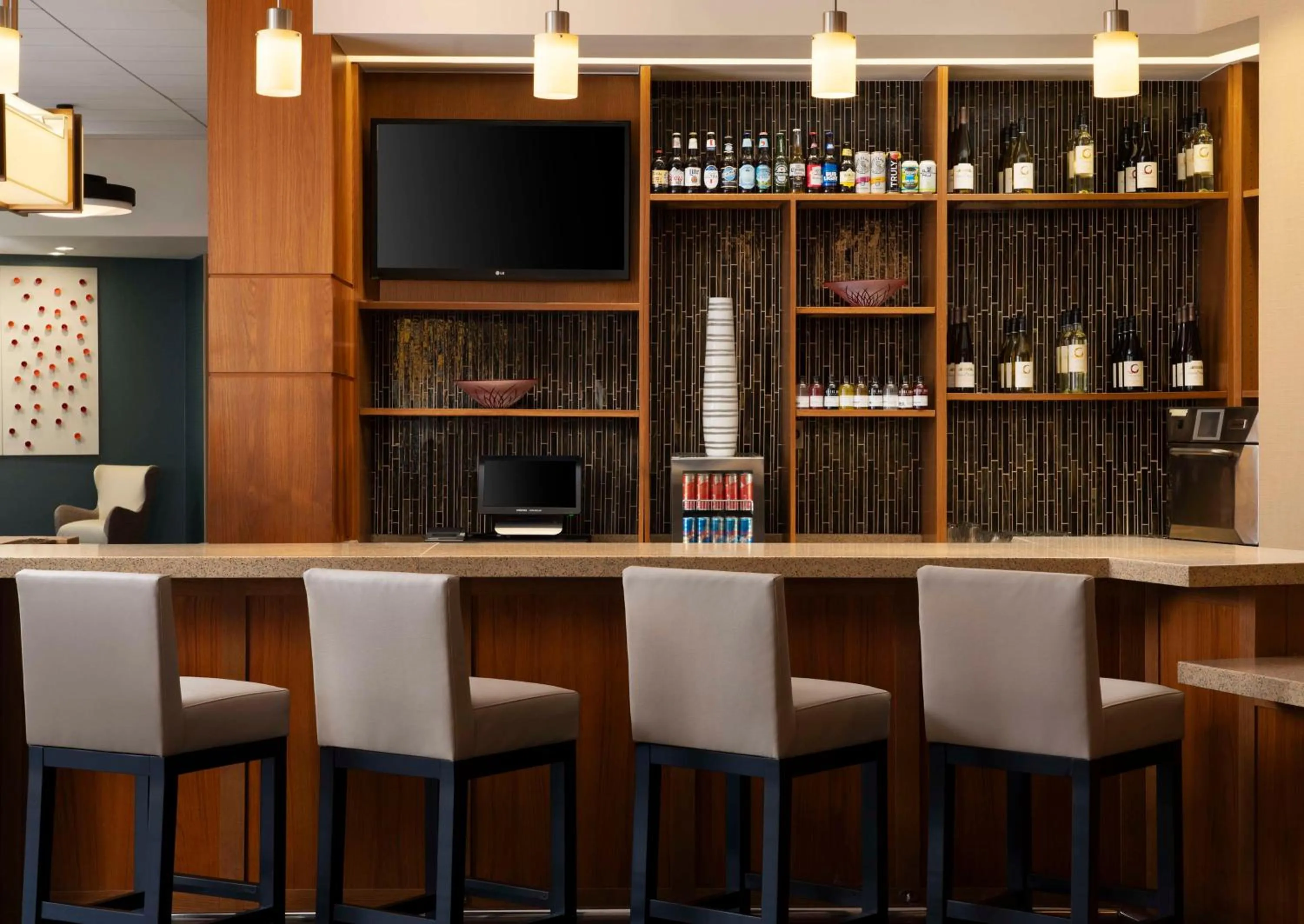 Lounge or bar in Hyatt Place Omaha/Downtown-Old Market