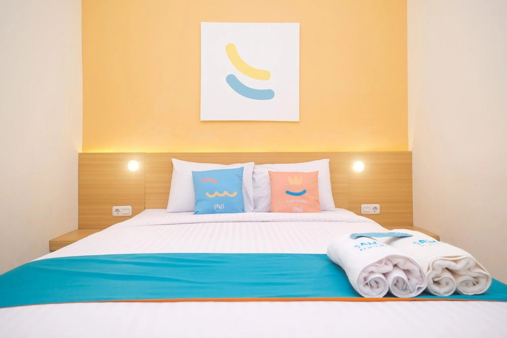 Bed in Sans Hotel Aurum Majapahit Semarang