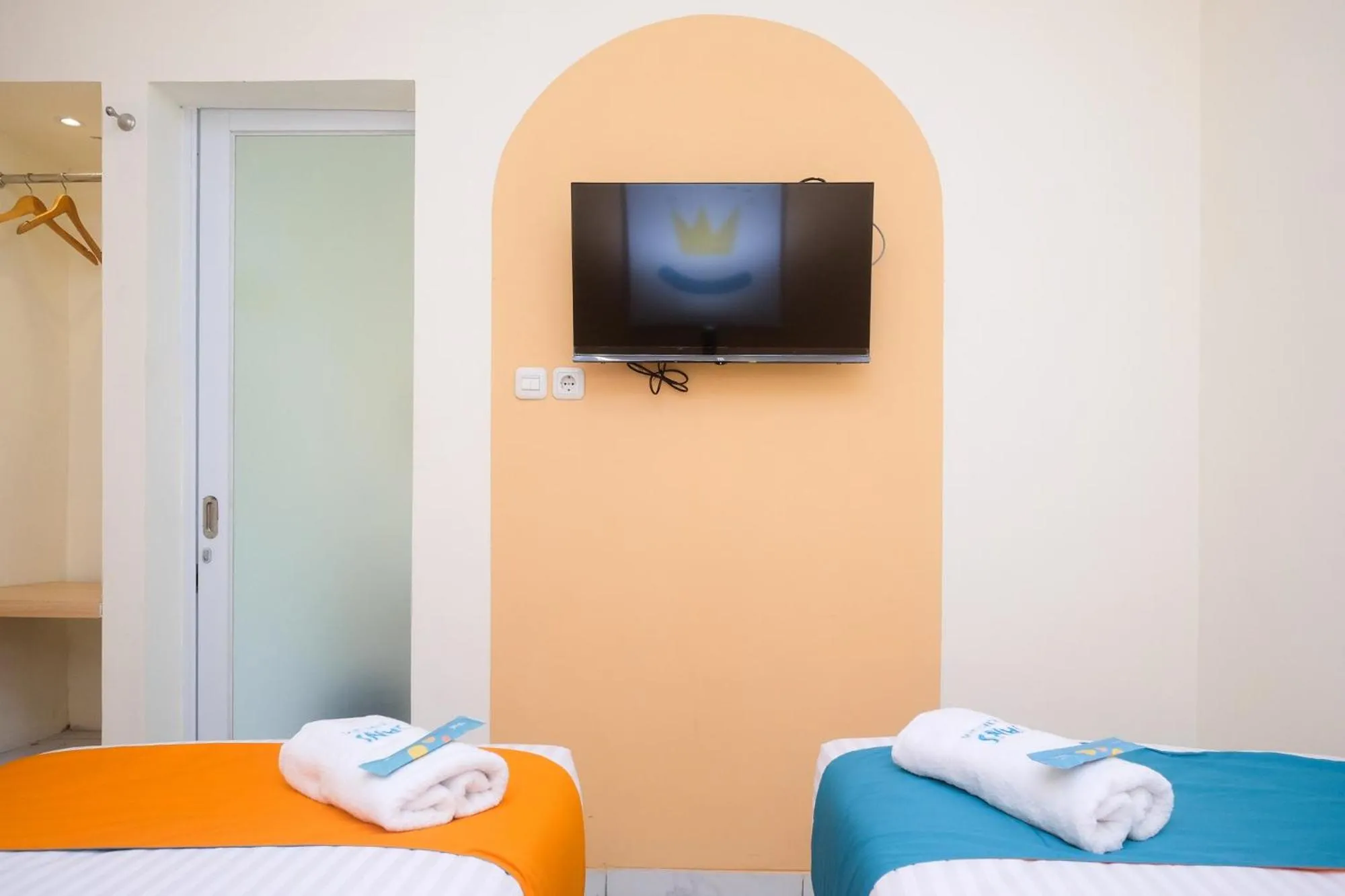 Bed in Sans Hotel Aurum Majapahit Semarang