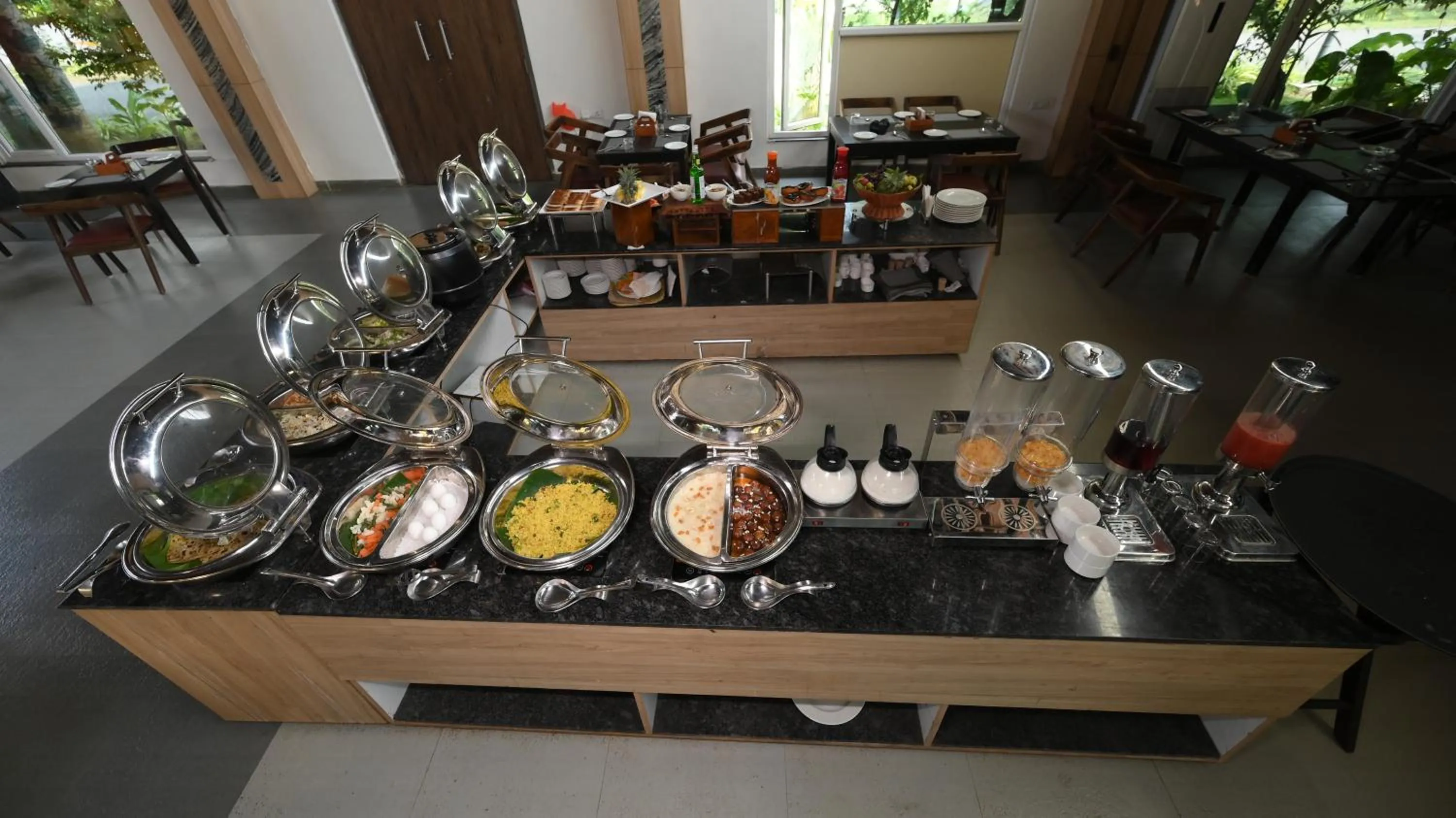 Restaurant/places to eat in Spree One Resort And Convention Annavaram