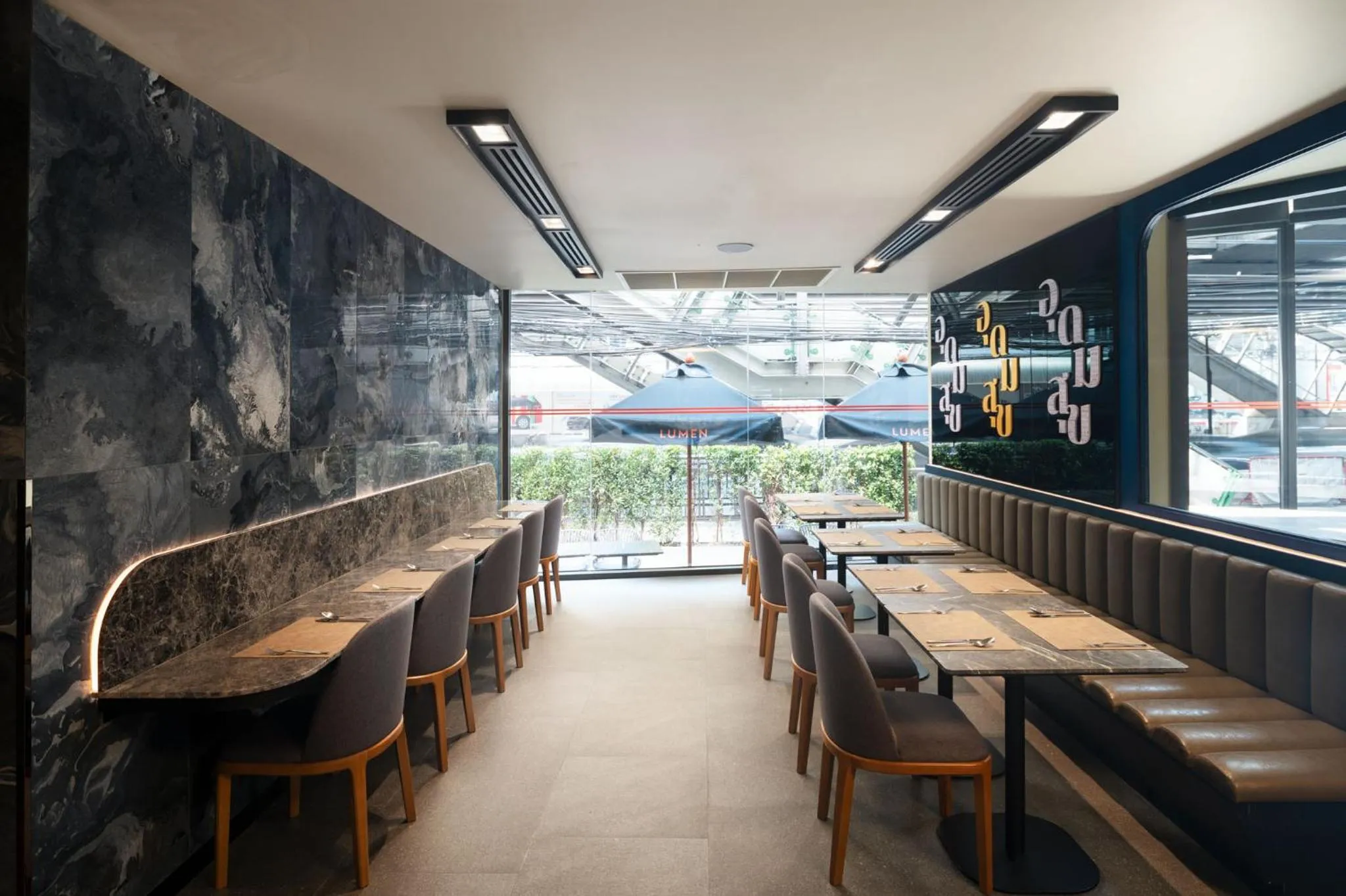Restaurant/places to eat in Lumen Bangkok Udomsuk Station
