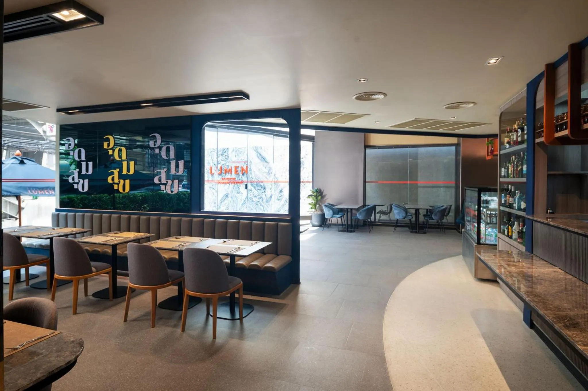 Restaurant/places to eat in Lumen Bangkok Udomsuk Station