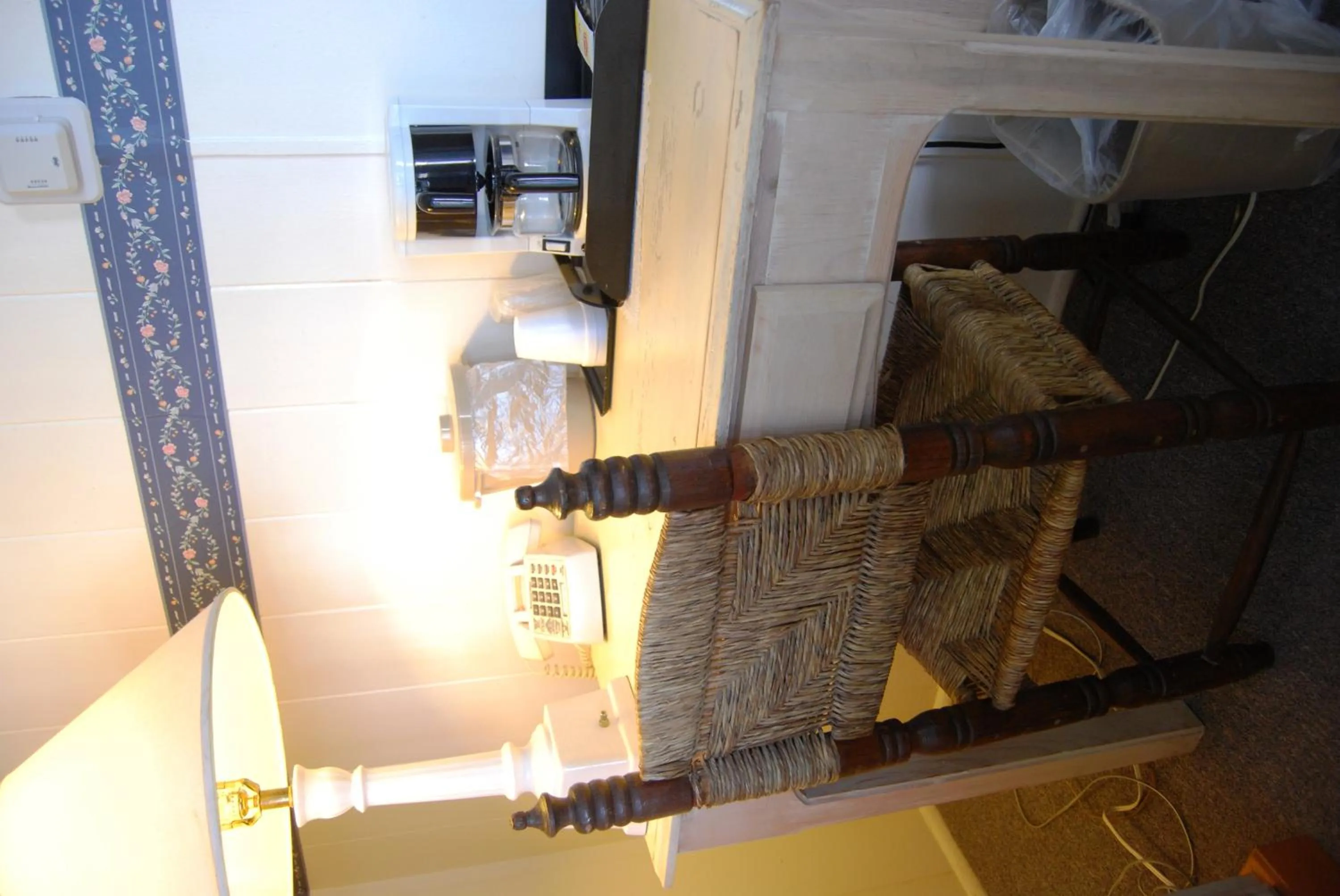 Decorative detail in Redwood Motel