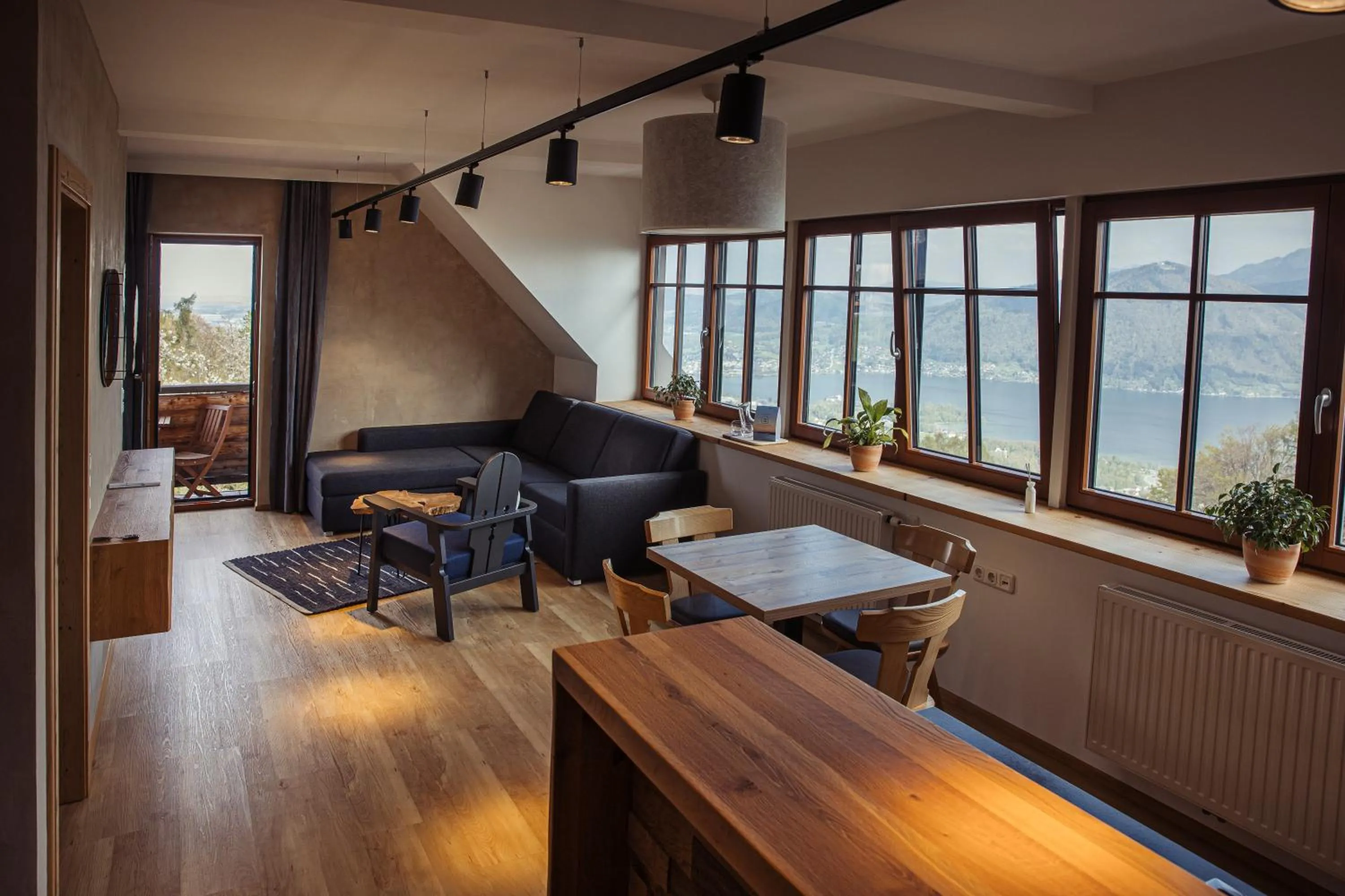 Living room in Gmundnerberghaus - ROOMS