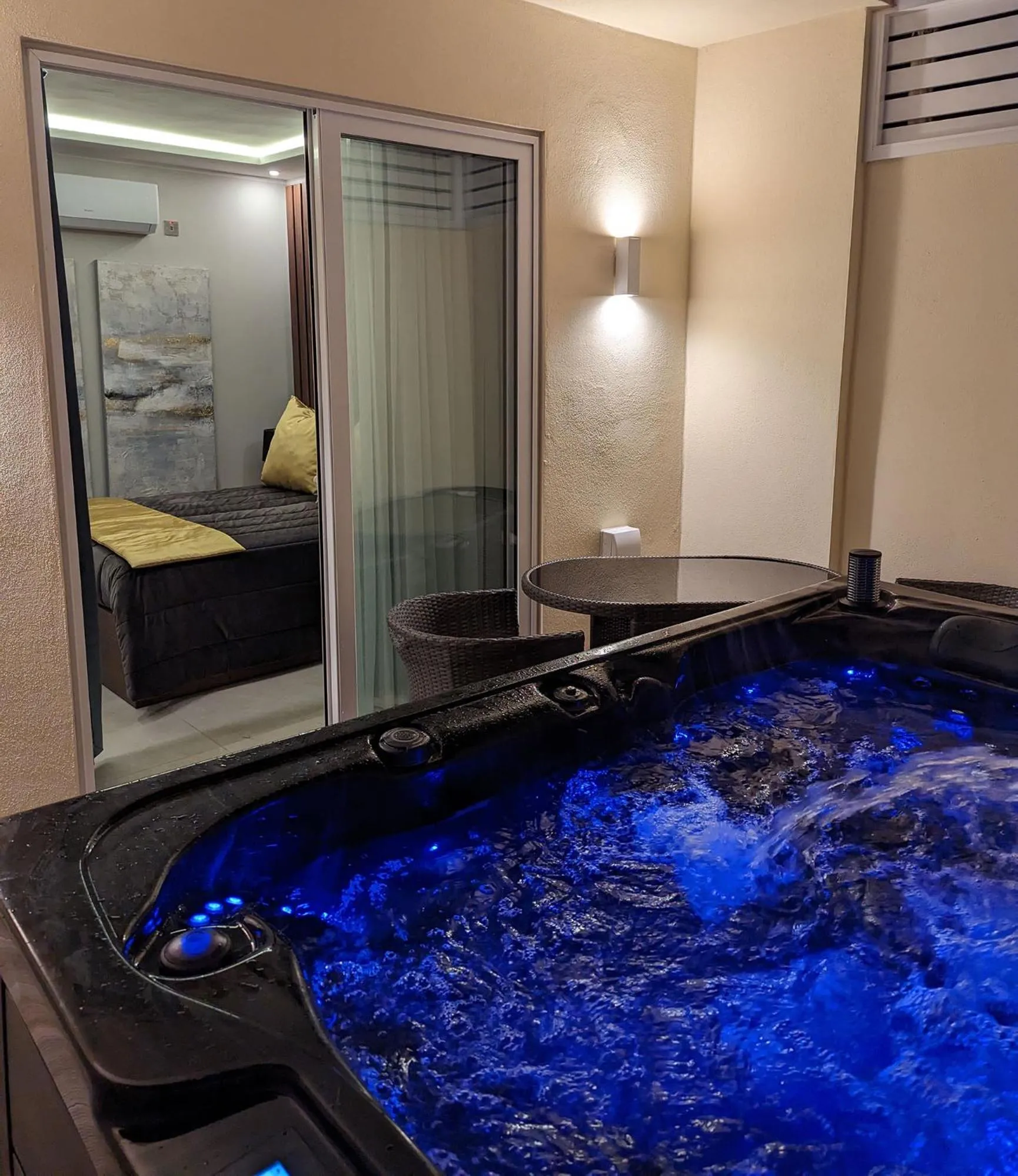Hot Tub in Domus Boutique Hotel