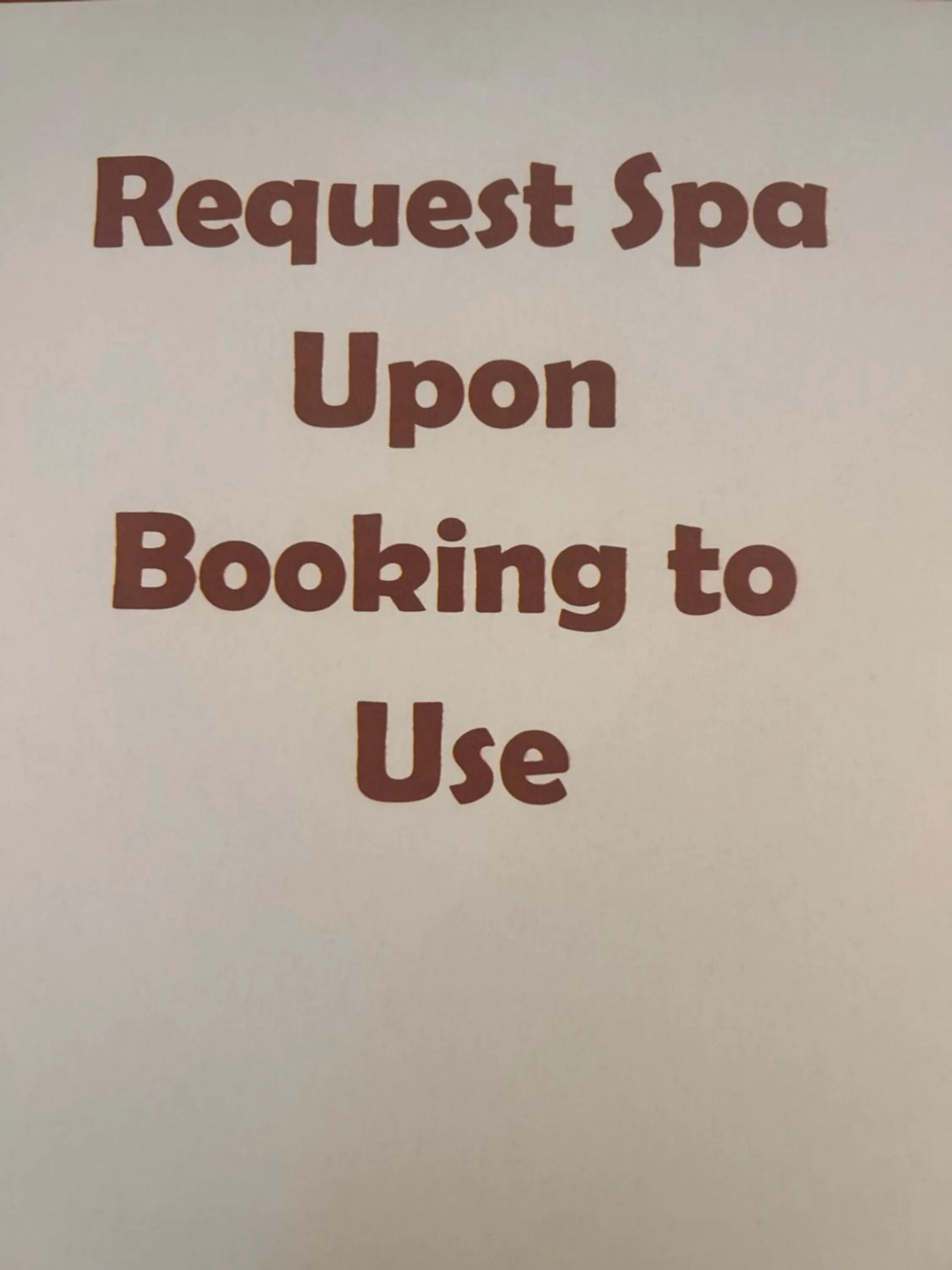 Hot Tub in Acacia Rose Motor Inn