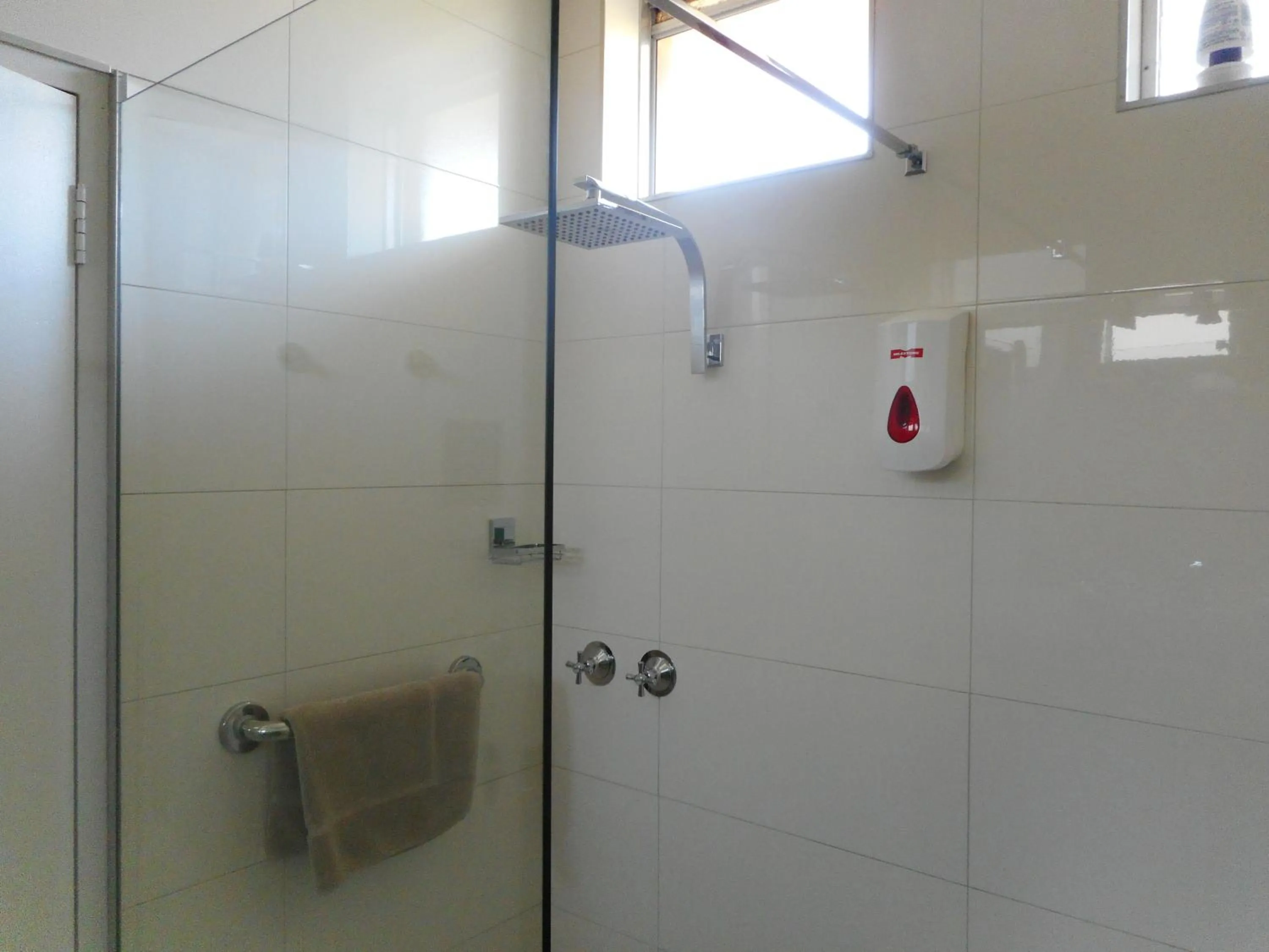 Acacia Rose Motor Inn