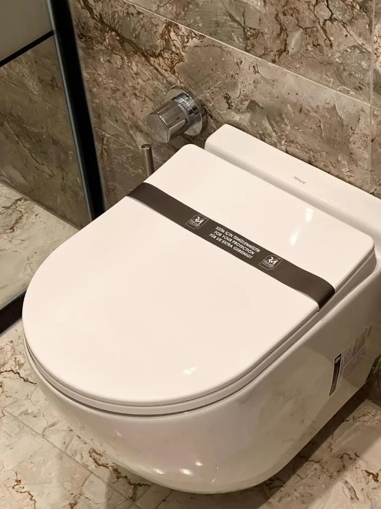 Royal Mass Airport Business Hotel