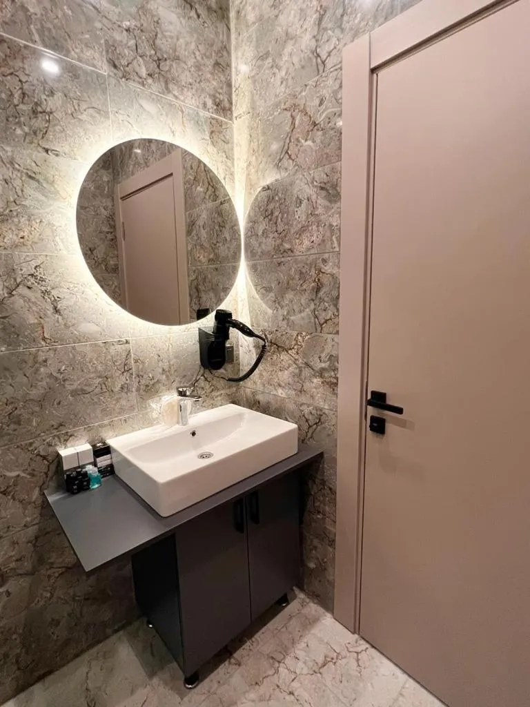 Royal Mass Airport Business Hotel