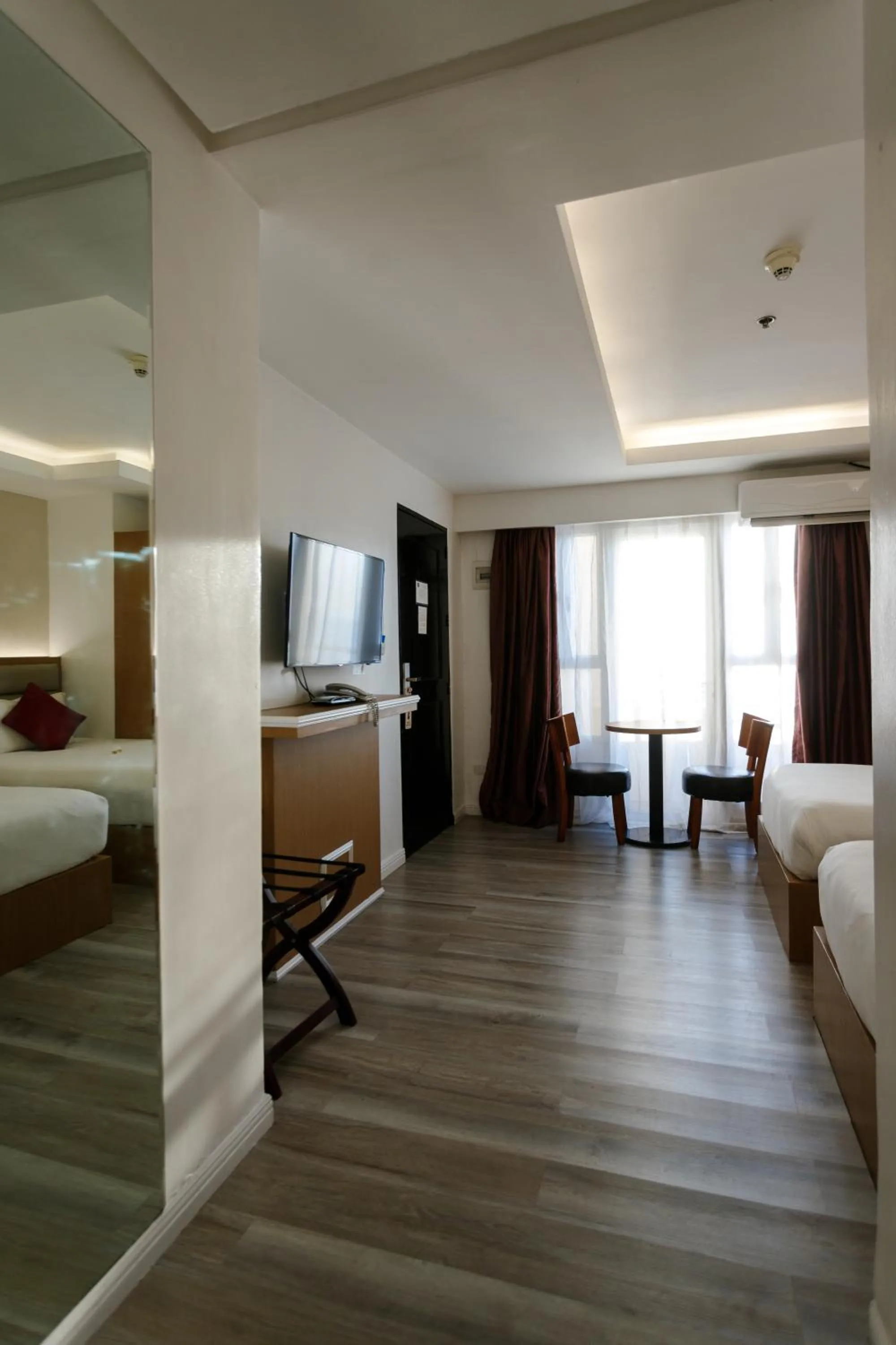 TV and multimedia, Bed in Regency Grand Suites