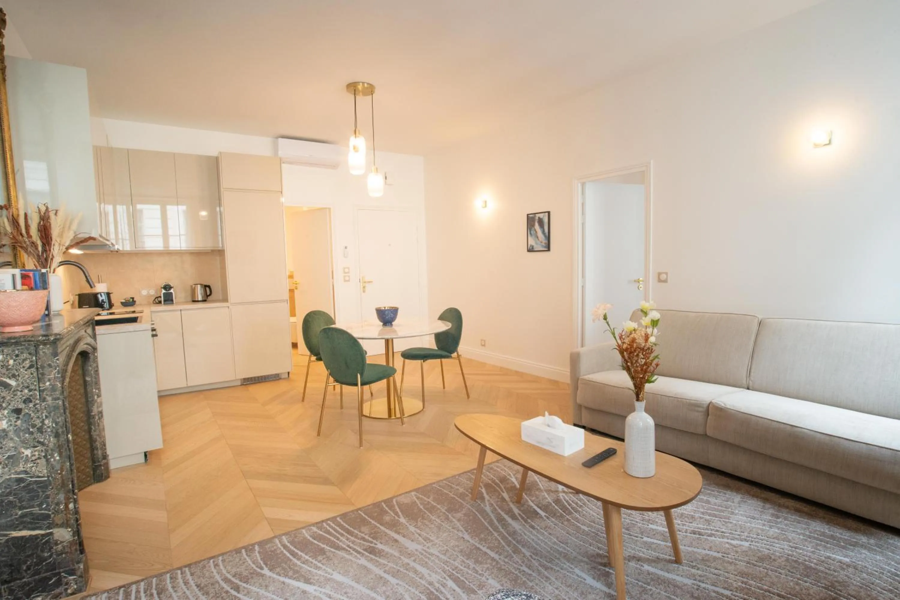 Living room in Quartier Libre Madeleine