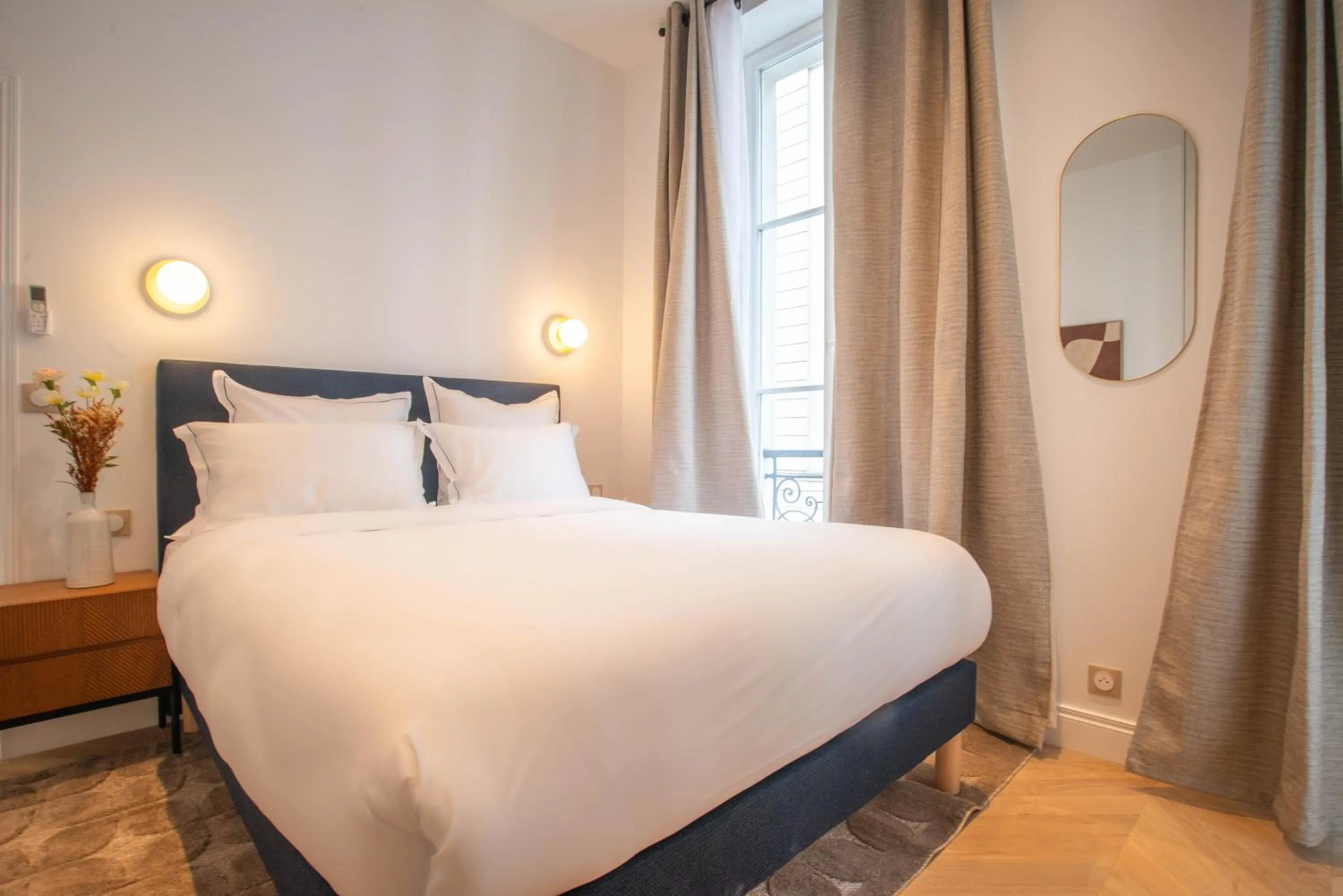 Bed in Quartier Libre Madeleine