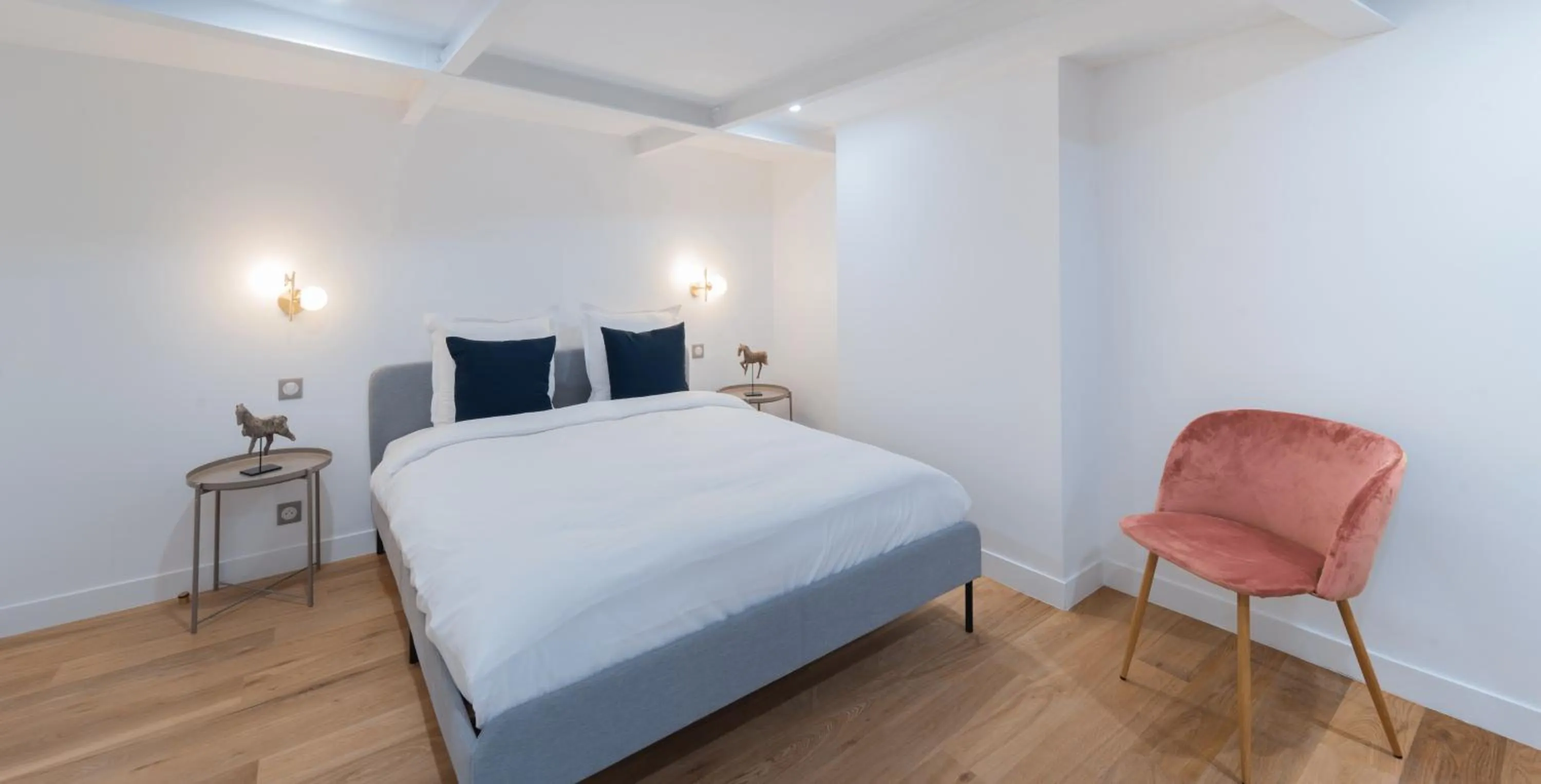 Bed in Quartier Libre Madeleine