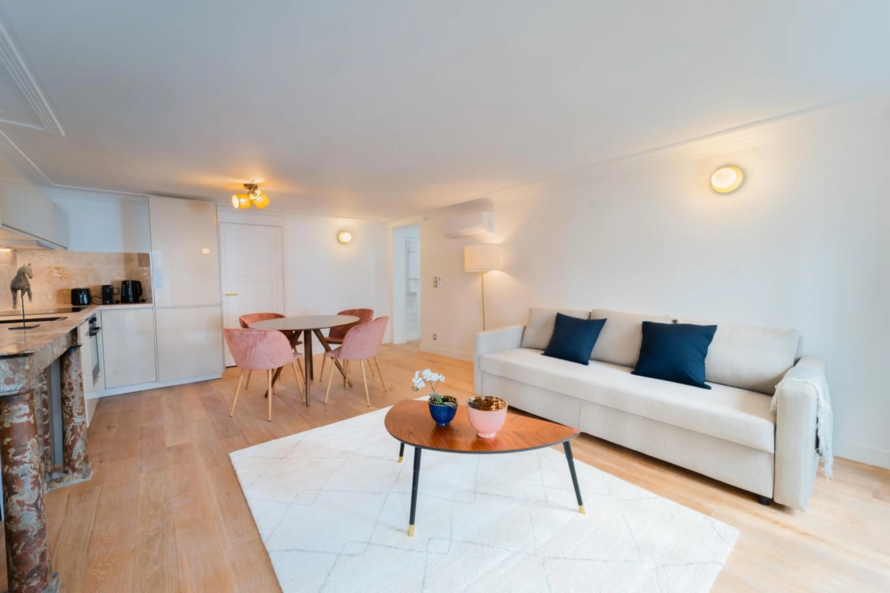 Living room in Quartier Libre Madeleine