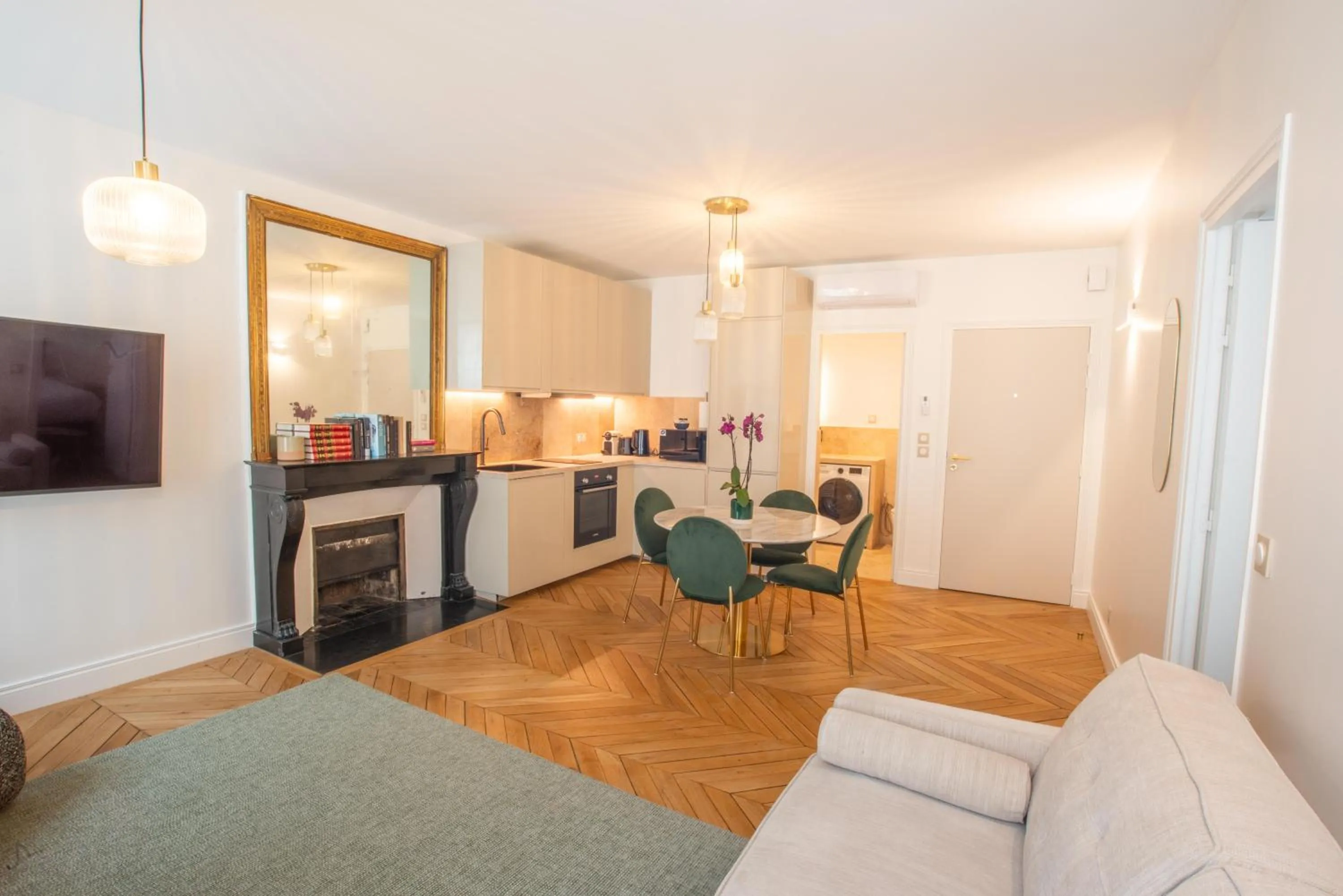 Living room in Quartier Libre Madeleine