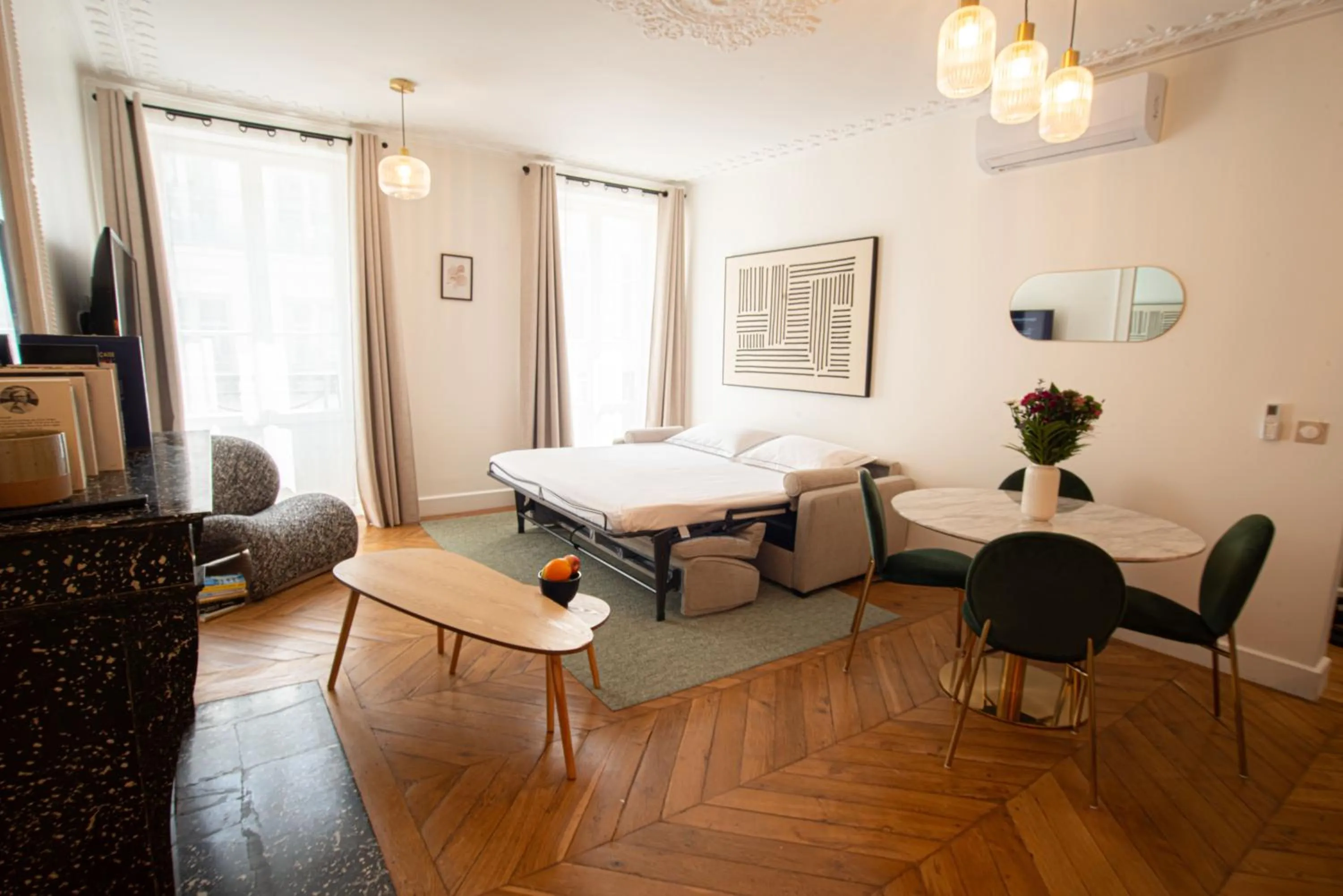 Living room in Quartier Libre Madeleine