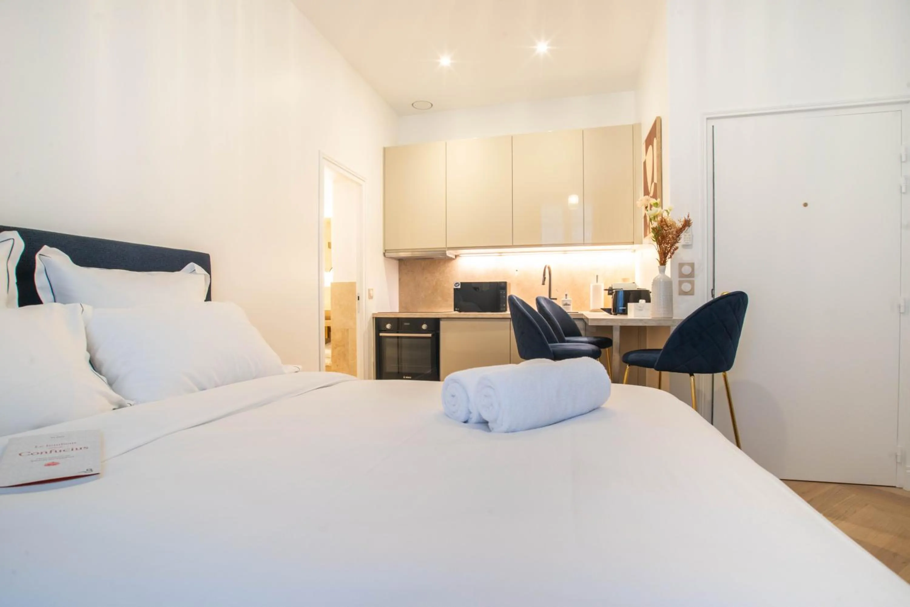 Bed in Quartier Libre Madeleine