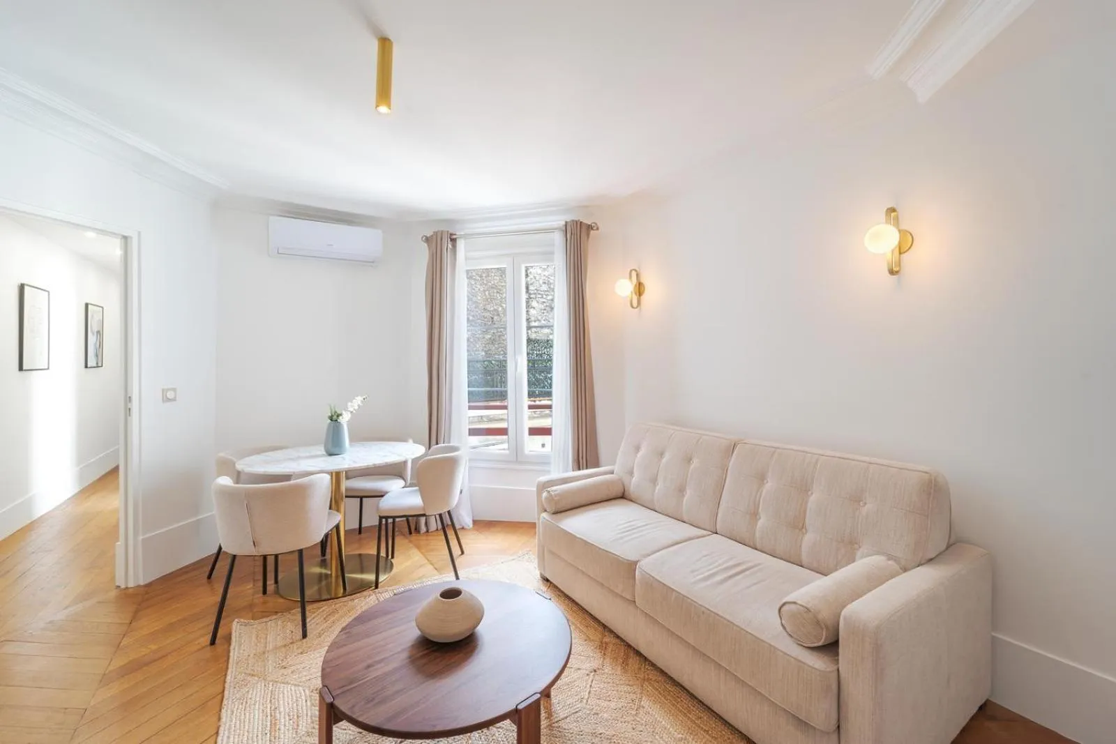 Living room in Quartier Libre Madeleine